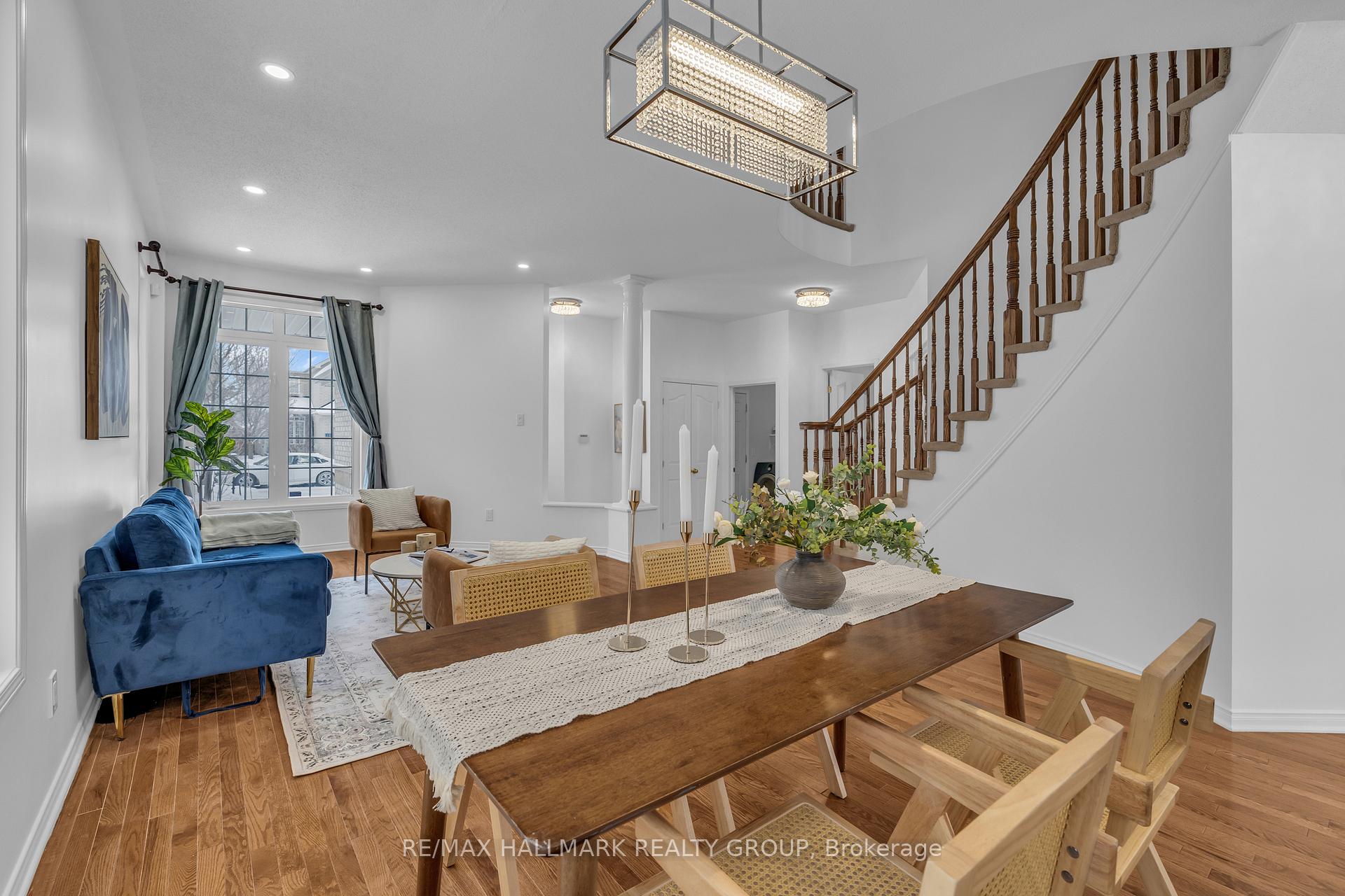 Photo 15 of 126 Strathcarron Crescent, Ottawa, Kanata - Morgan's Grant/South March — HOMEH
