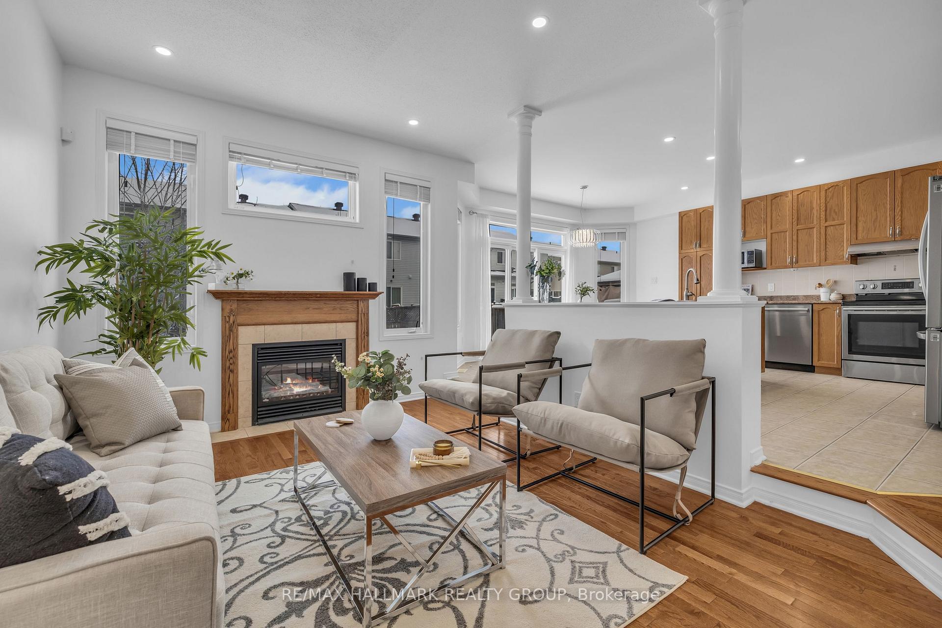 Photo 25 of 126 Strathcarron Crescent, Ottawa, Kanata - Morgan's Grant/South March — HOMEH