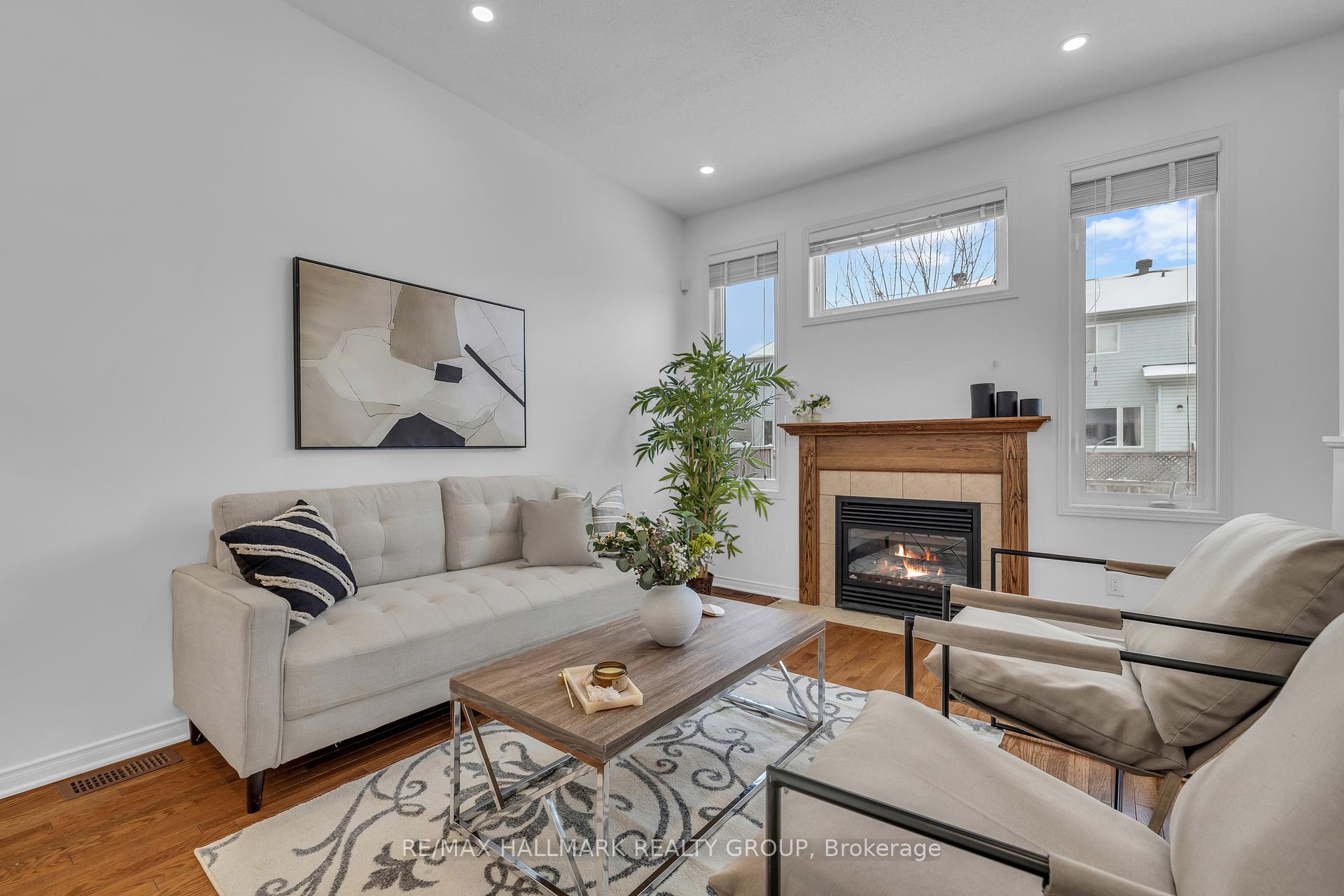 Photo 27 of 126 Strathcarron Crescent, Ottawa, Kanata - Morgan's Grant/South March — HOMEH