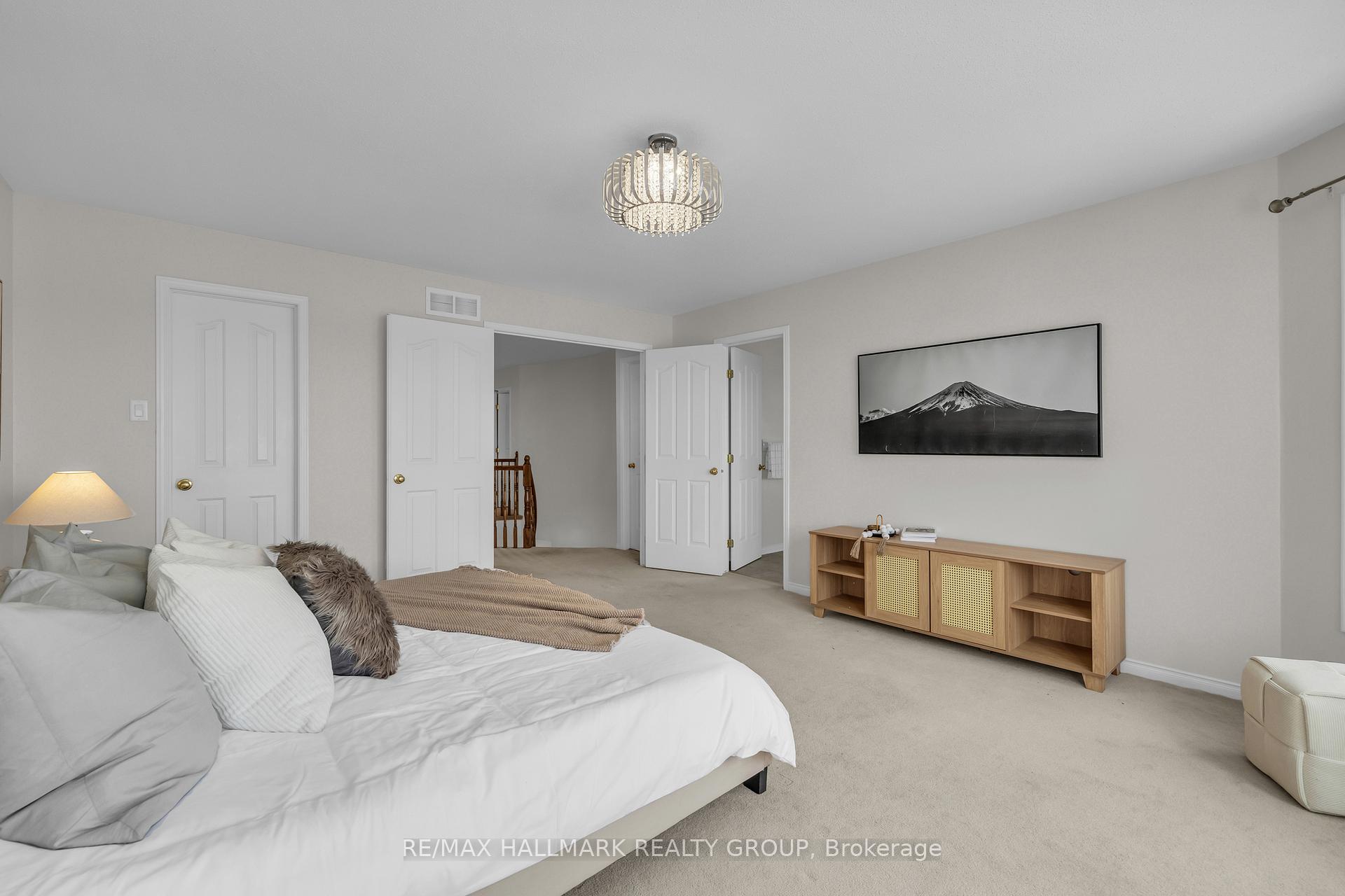 Photo 31 of 126 Strathcarron Crescent, Ottawa, Kanata - Morgan's Grant/South March — HOMEH