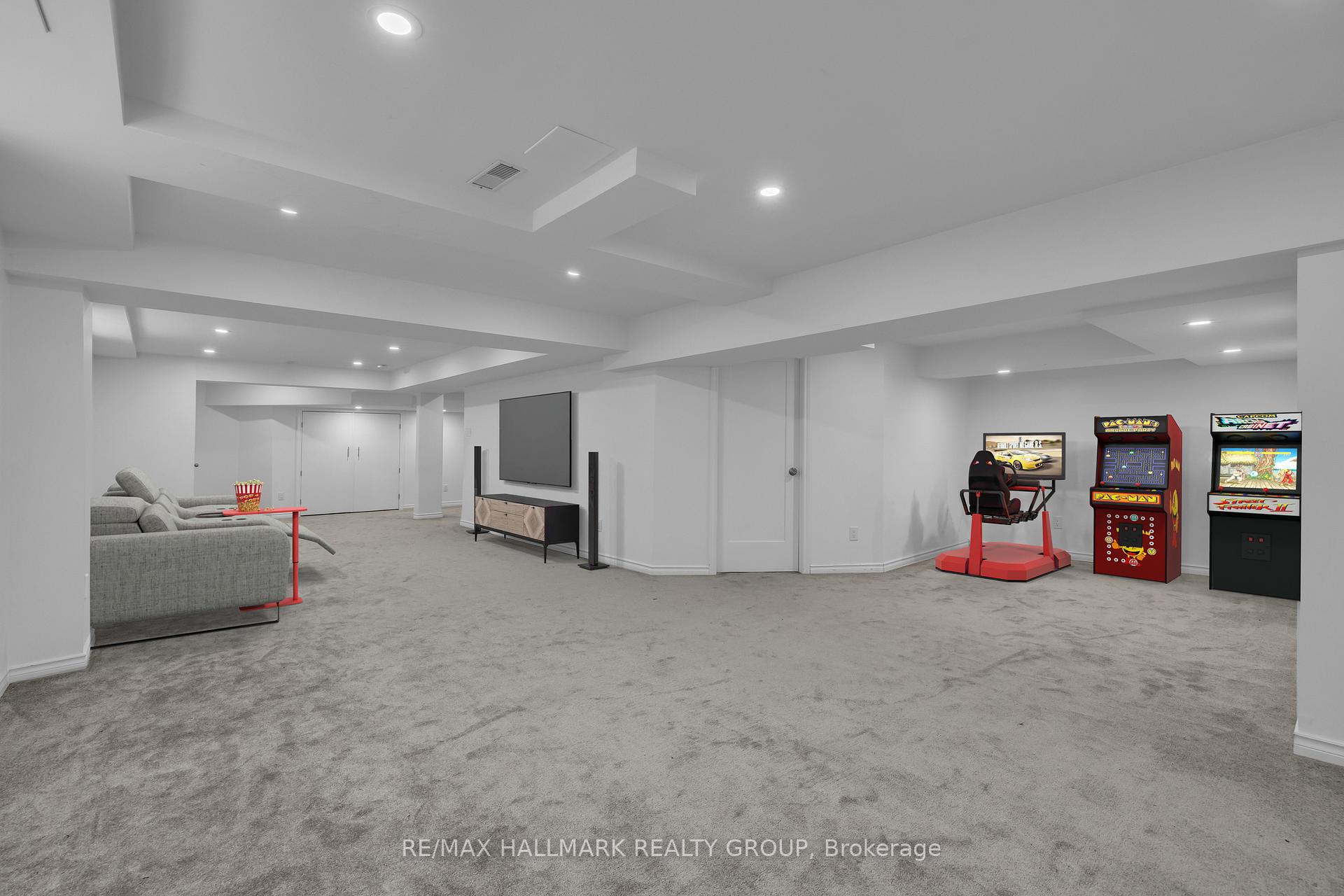 Photo 45 of 126 Strathcarron Crescent, Ottawa, Kanata - Morgan's Grant/South March — HOMEH