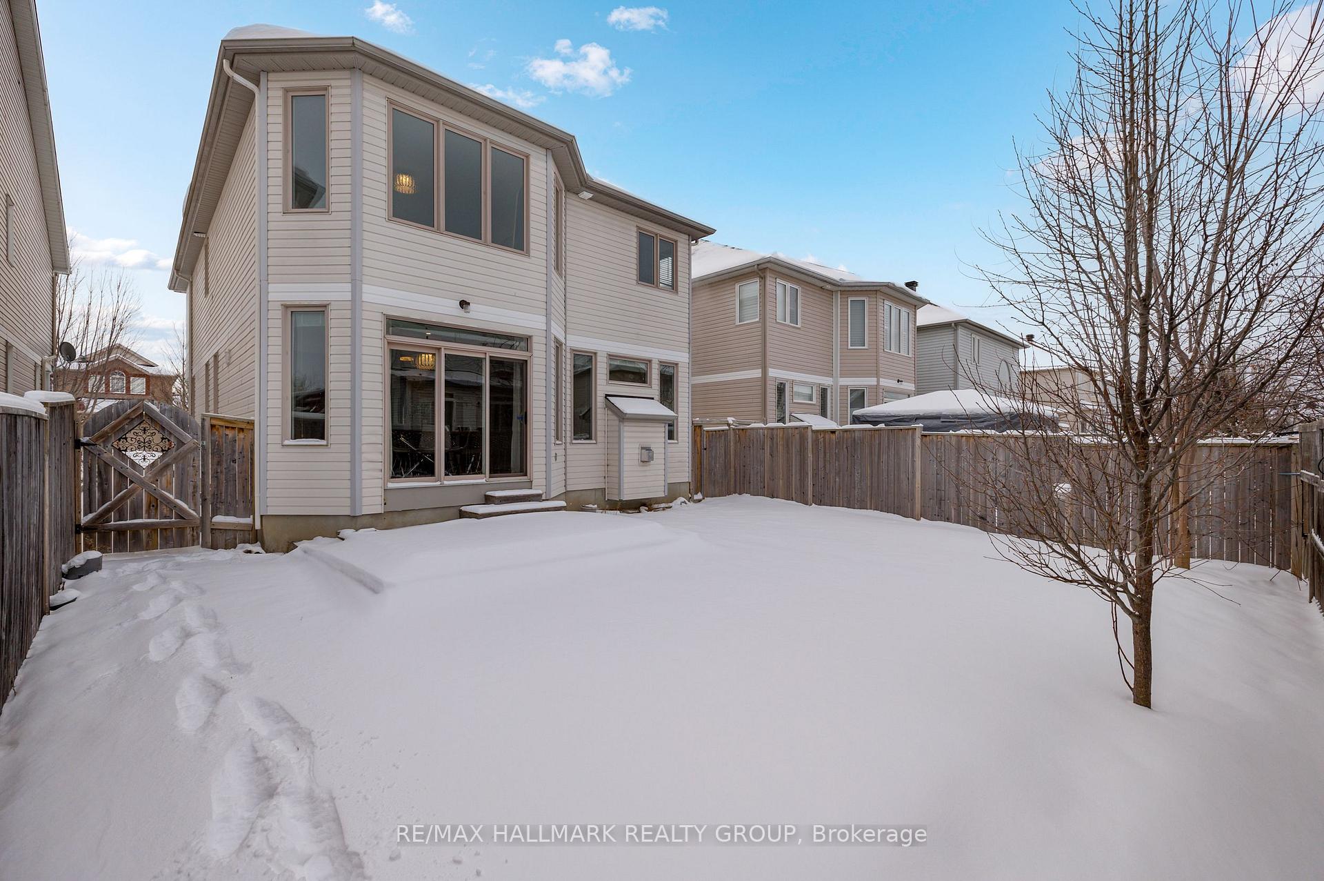Photo 46 of 126 Strathcarron Crescent, Ottawa, Kanata - Morgan's Grant/South March — HOMEH