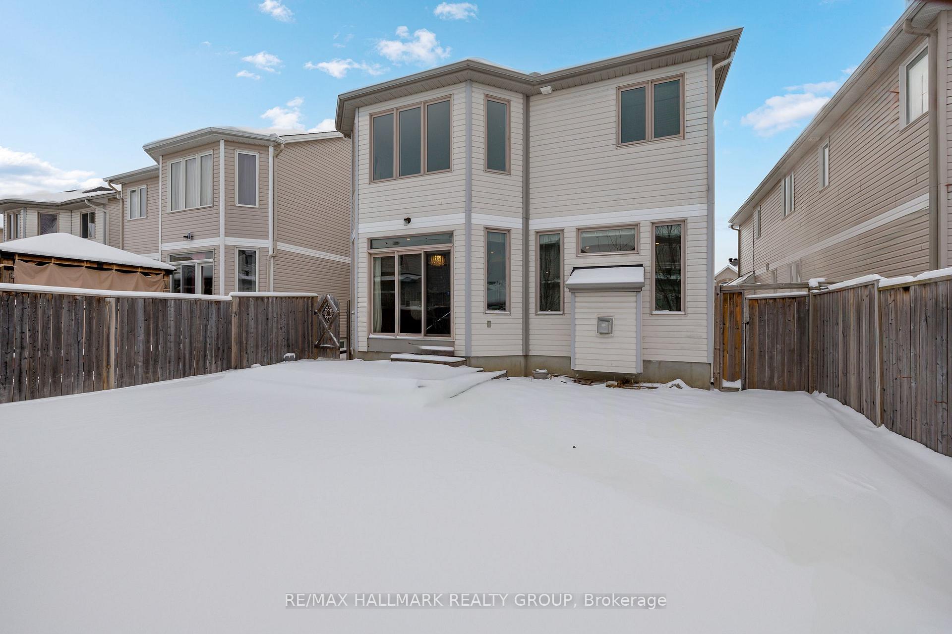 Photo 48 of 126 Strathcarron Crescent, Ottawa, Kanata - Morgan's Grant/South March — HOMEH