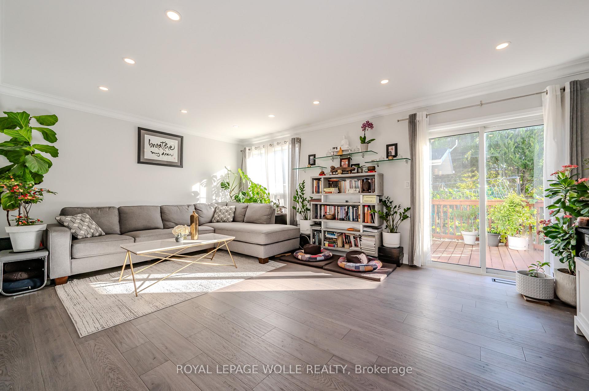 Photo 16 of 429 Erinbrook Drive, Kitchener — HOMEH