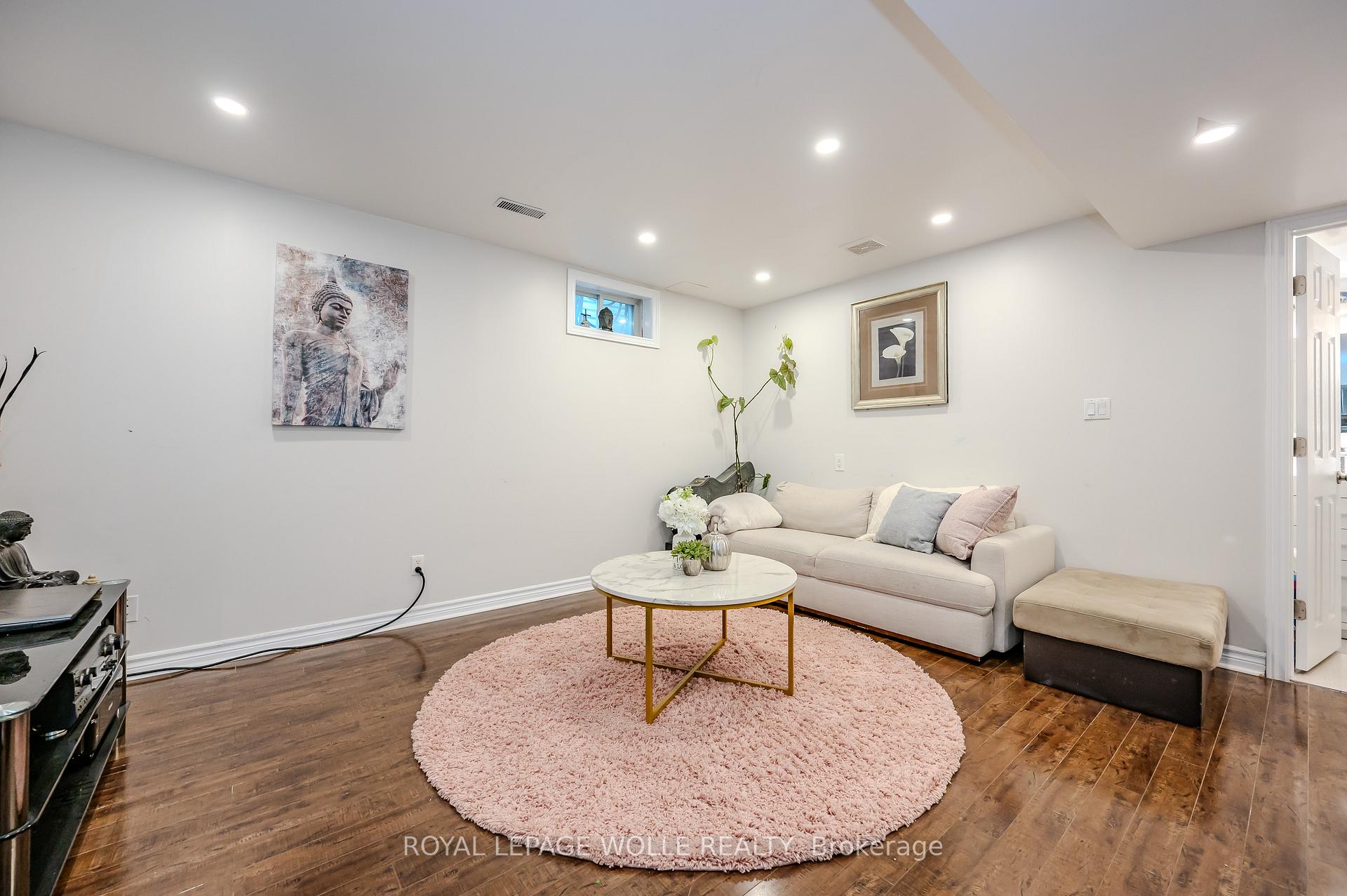Photo 27 of 429 Erinbrook Drive, Kitchener — HOMEH