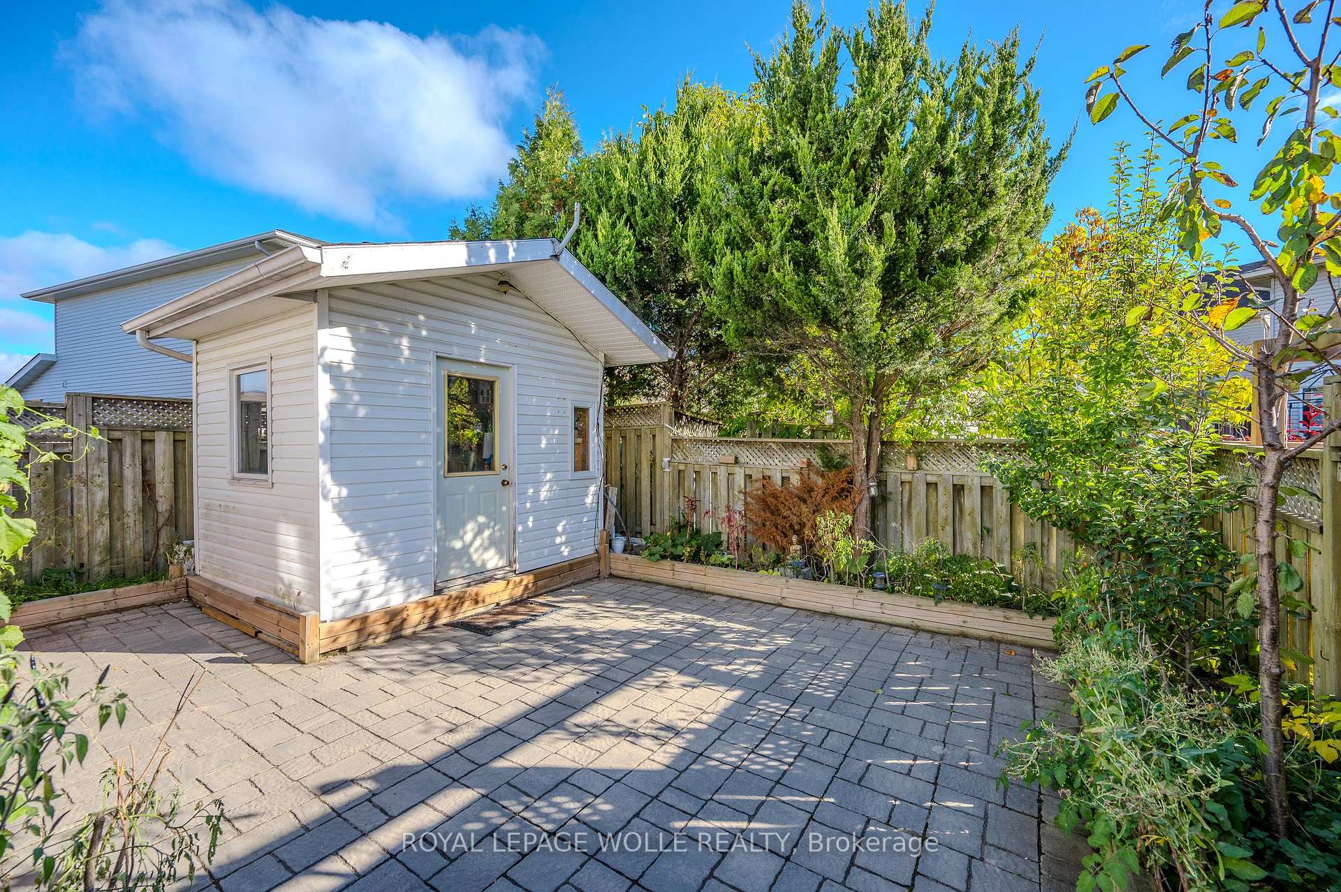 Photo 35 of 429 Erinbrook Drive, Kitchener — HOMEH