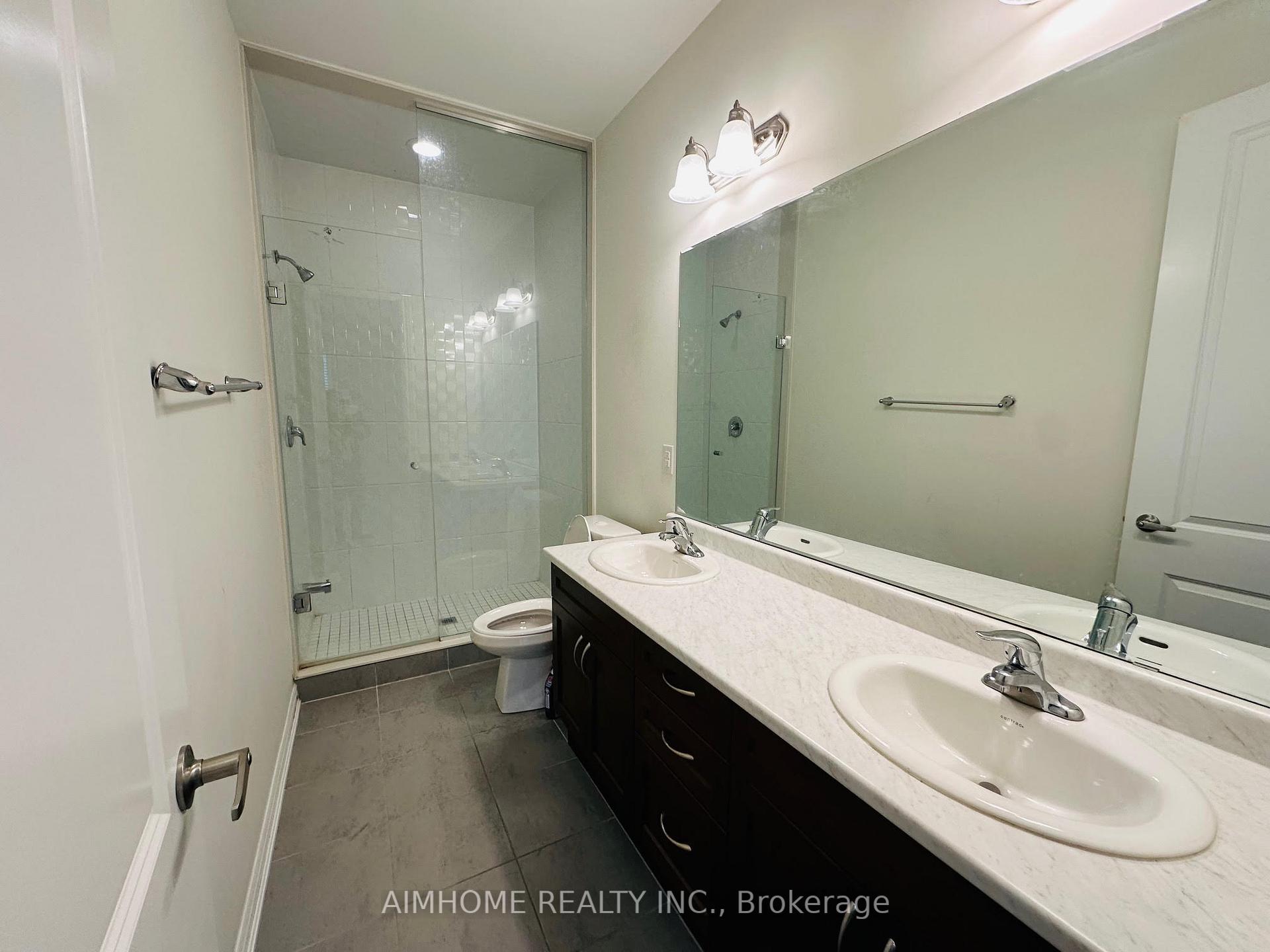 Photo 6 of 4 Therma Crescent, Markham, Victoria Square — HOMEH