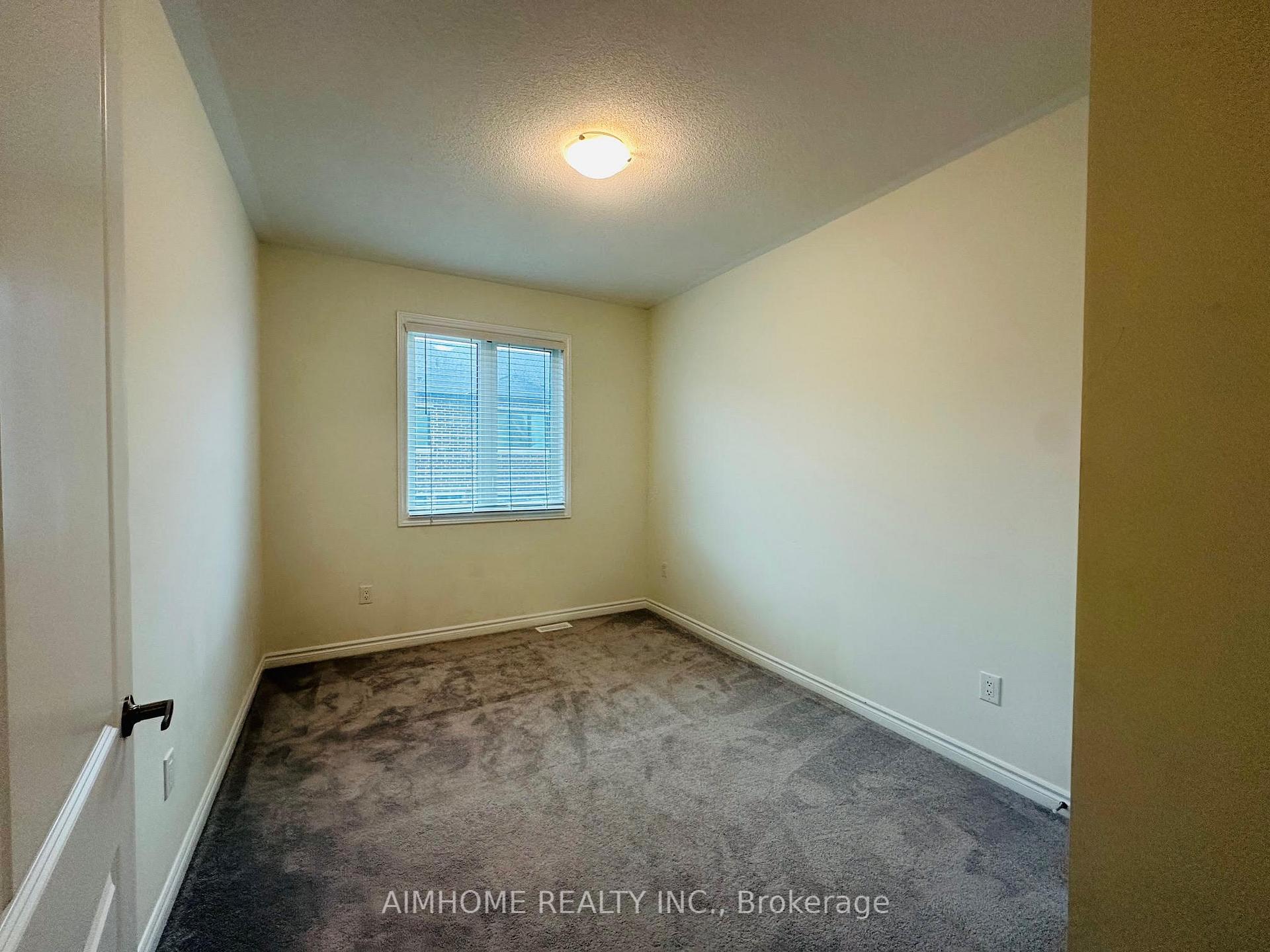 Photo 10 of 4 Therma Crescent, Markham, Victoria Square — HOMEH