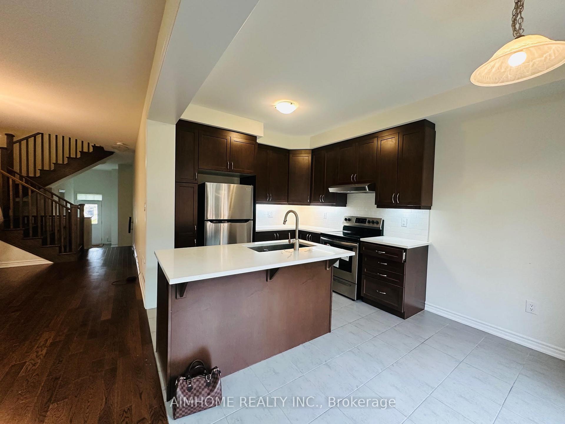 Photo 15 of 4 Therma Crescent, Markham, Victoria Square — HOMEH
