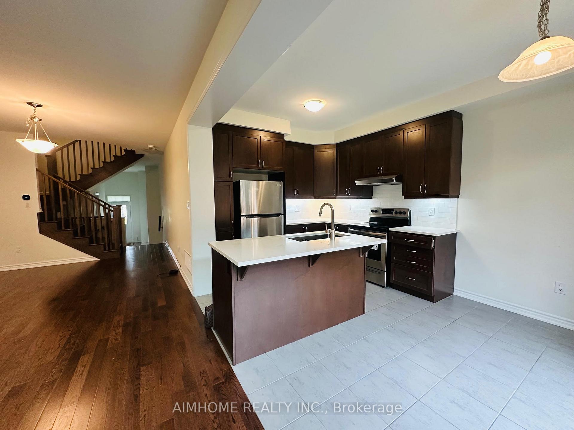 Photo 16 of 4 Therma Crescent, Markham, Victoria Square — HOMEH