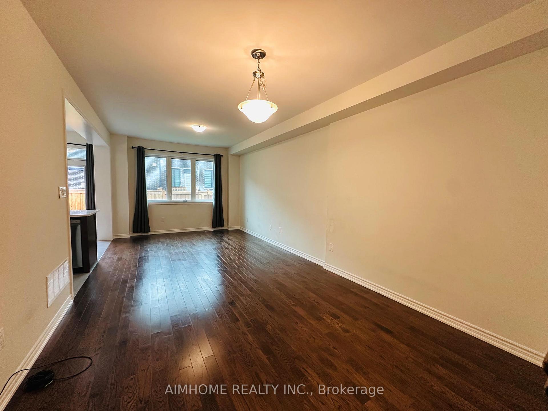 Photo 19 of 4 Therma Crescent, Markham, Victoria Square — HOMEH