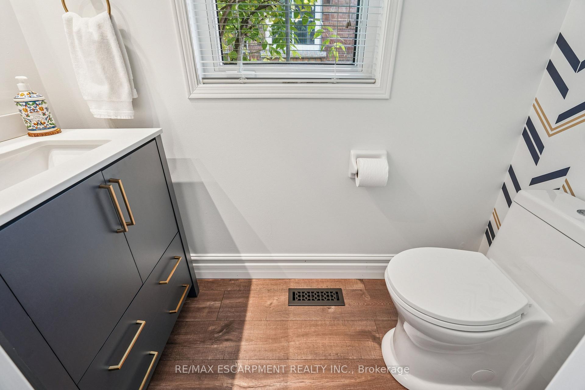Photo 9 of 46 Dawson Crescent, Milton, Old Milton — HOMEH