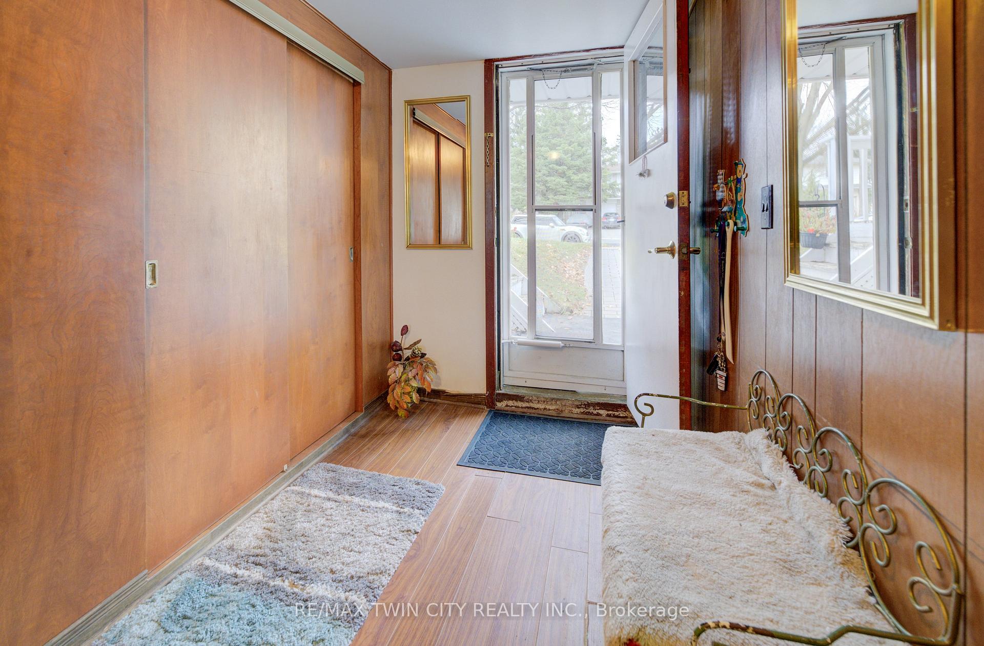 Photo 19 of 59 Tecumseh Crescent, Kitchener — HOMEH