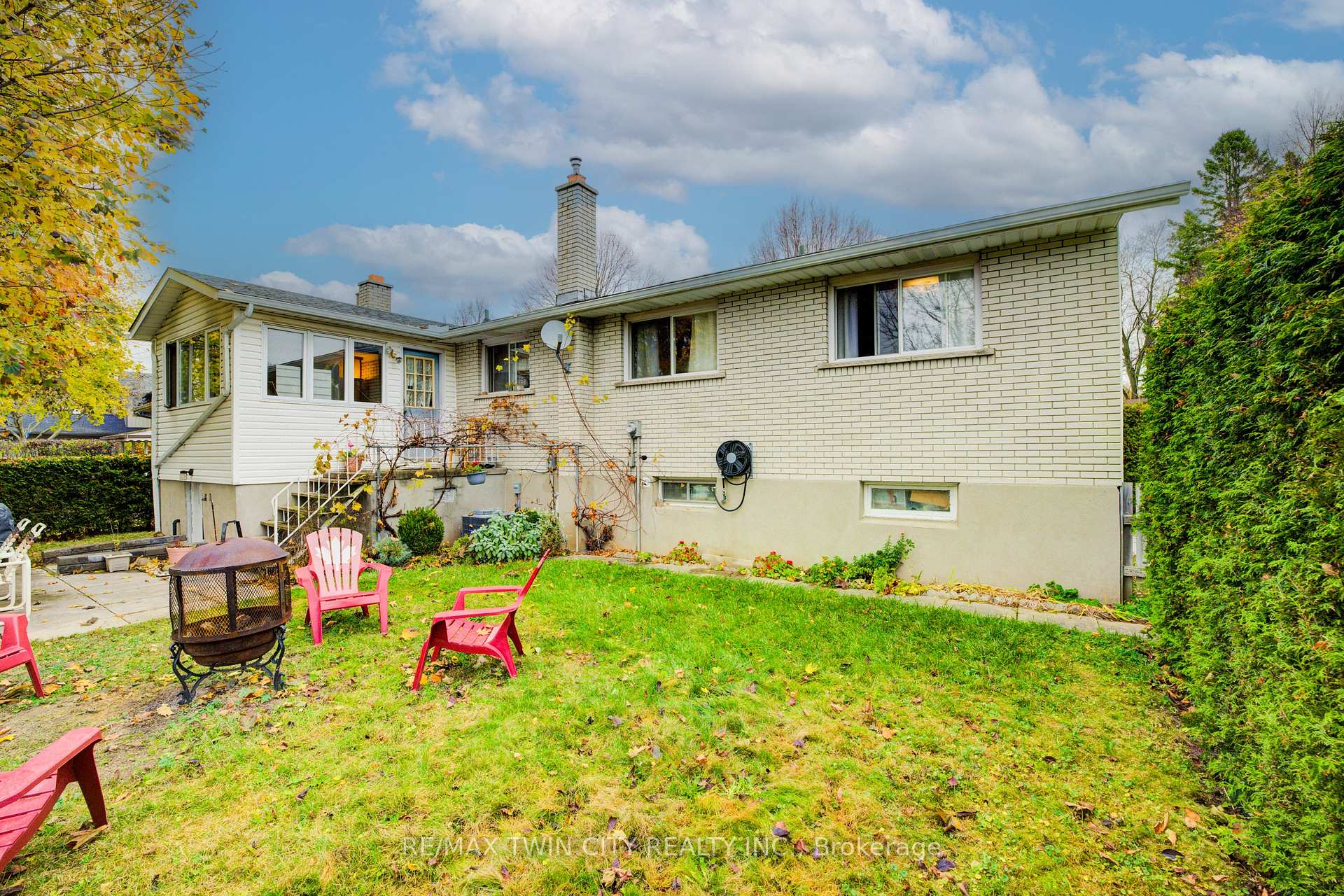 Photo 26 of 59 Tecumseh Crescent, Kitchener — HOMEH