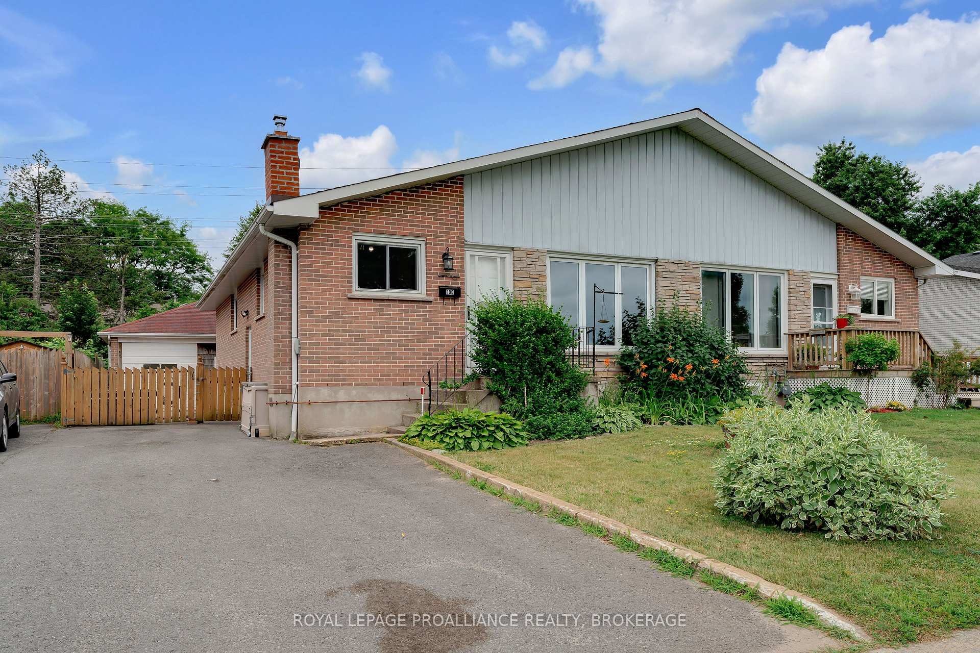 Front of 190 Conacher Drive