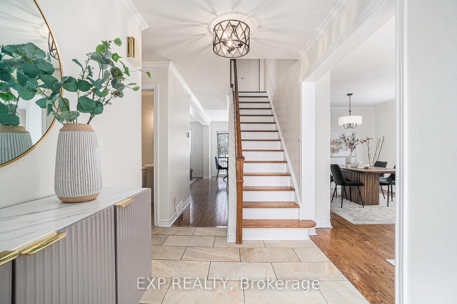 Photo 4 of 44 Huntsman Crescent, Ottawa, Kanata - Bridlewood — HOMEH