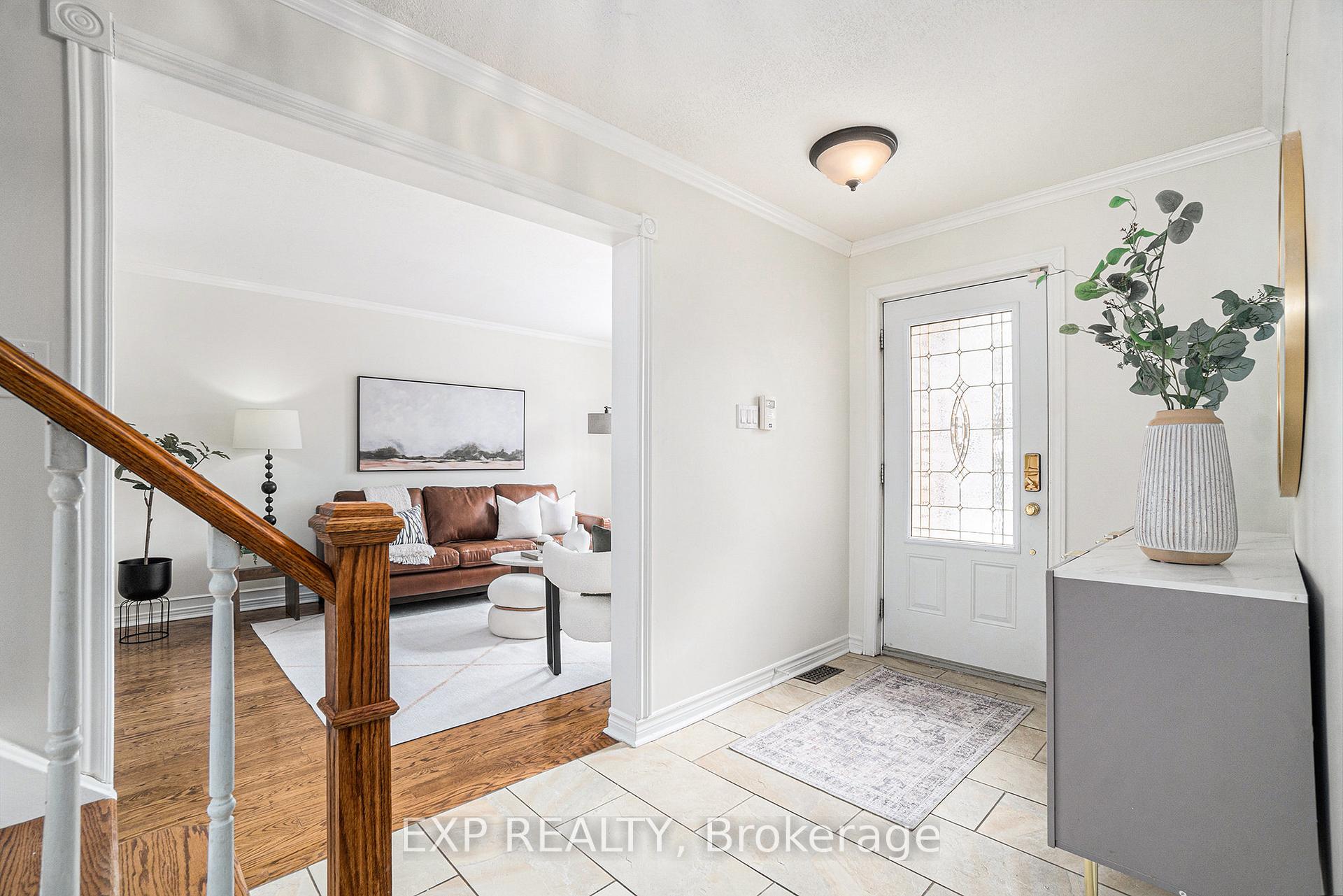 Photo 5 of 44 Huntsman Crescent, Ottawa, Kanata - Bridlewood — HOMEH