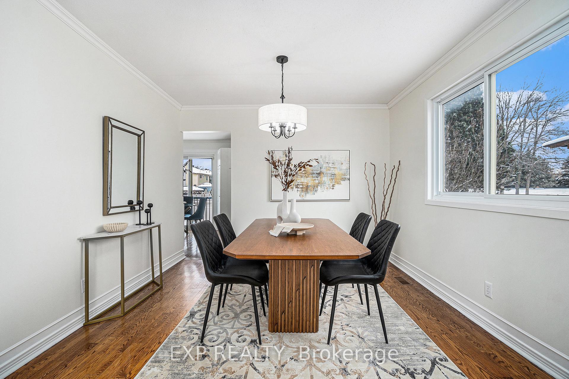 Photo 10 of 44 Huntsman Crescent, Ottawa, Kanata - Bridlewood — HOMEH