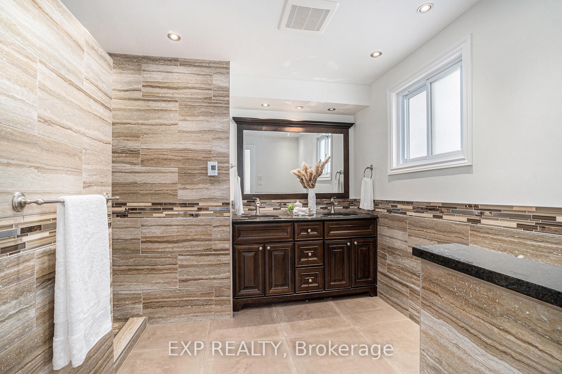 Photo 24 of 44 Huntsman Crescent, Ottawa, Kanata - Bridlewood — HOMEH