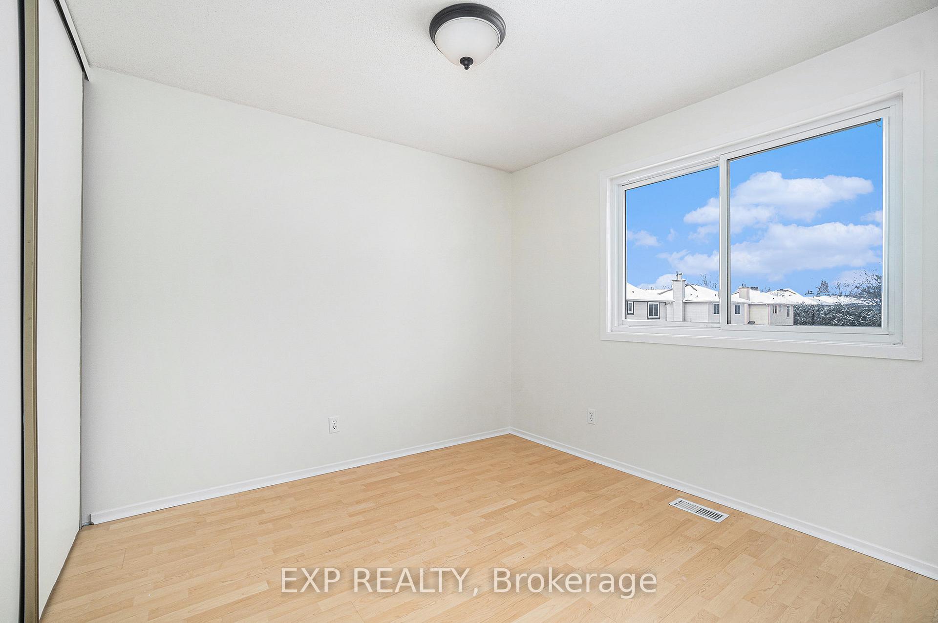Photo 27 of 44 Huntsman Crescent, Ottawa, Kanata - Bridlewood — HOMEH