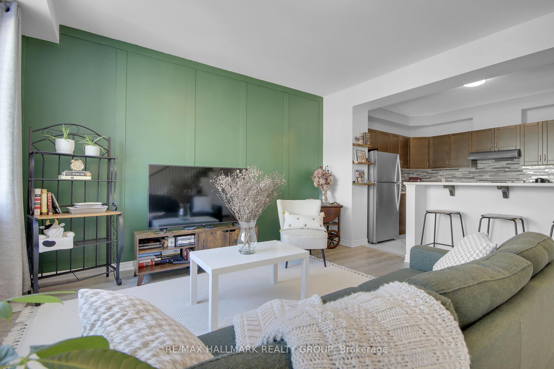 Photo 6 of 30 Caspian Row, Ottawa, Kanata - Emerald Meadows/Trailwest — HOMEH
