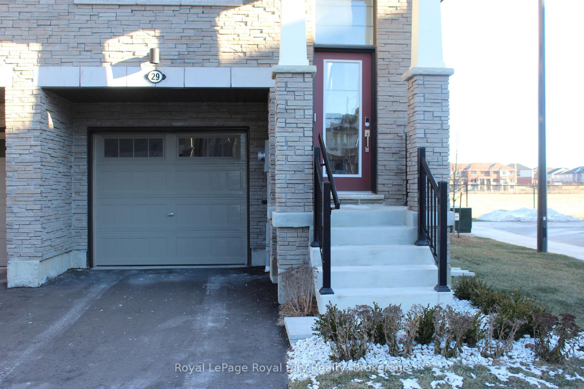 Photo 1 of Unit 29, 185 Bedrock Drive, Hamilton, Stoney Creek Mountain — HOMEH