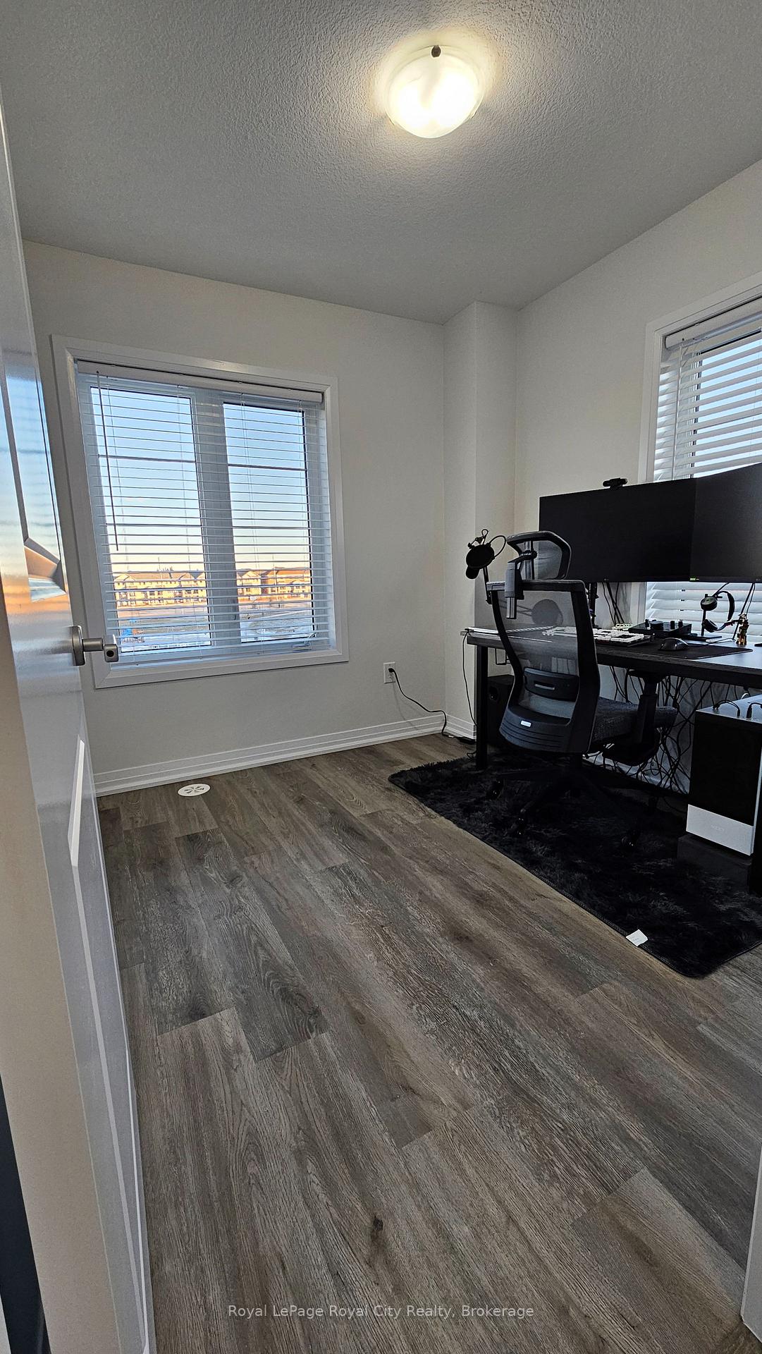 Photo 15 of Unit 29, 185 Bedrock Drive, Hamilton, Stoney Creek Mountain — HOMEH