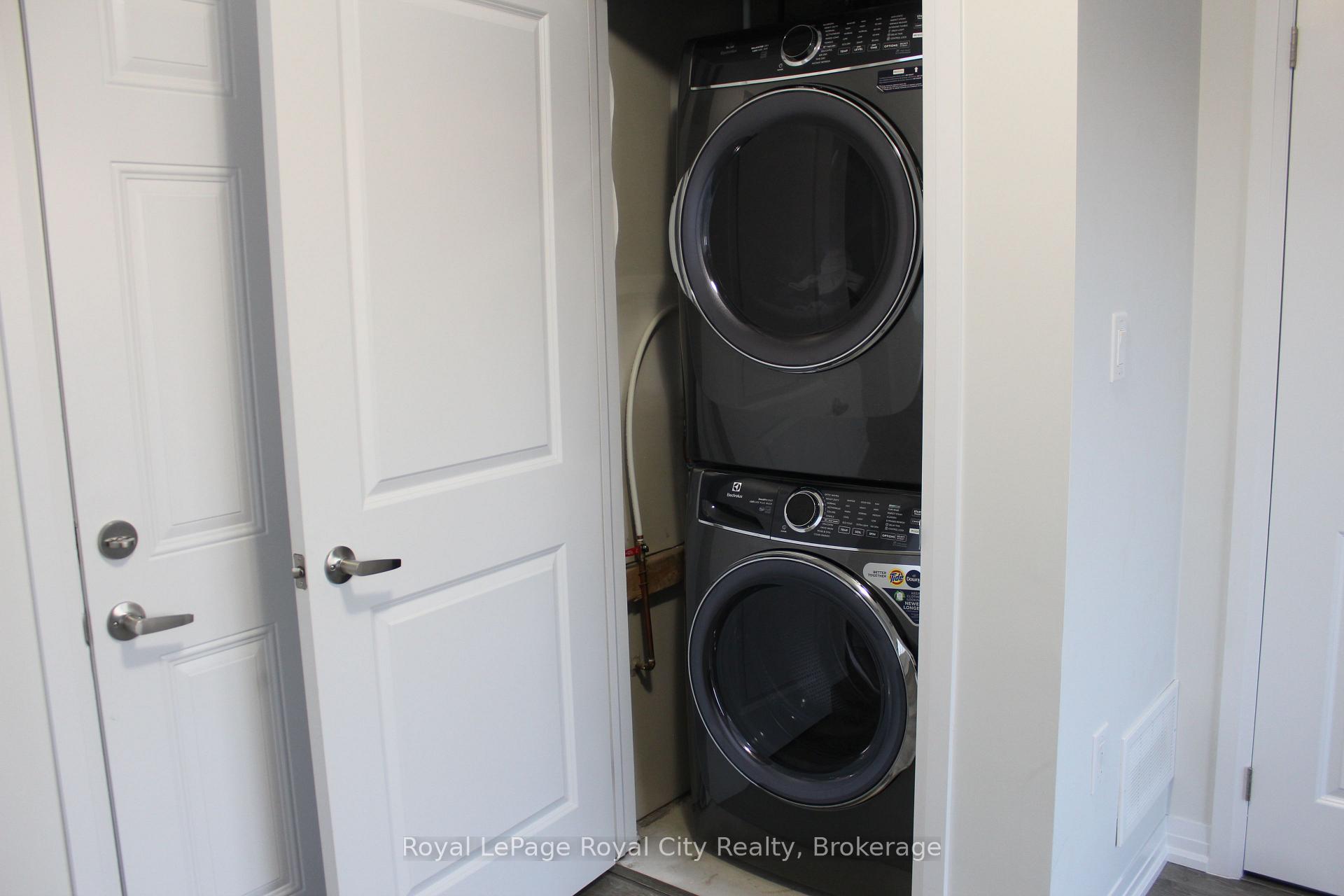 Photo 23 of Unit 29, 185 Bedrock Drive, Hamilton, Stoney Creek Mountain — HOMEH