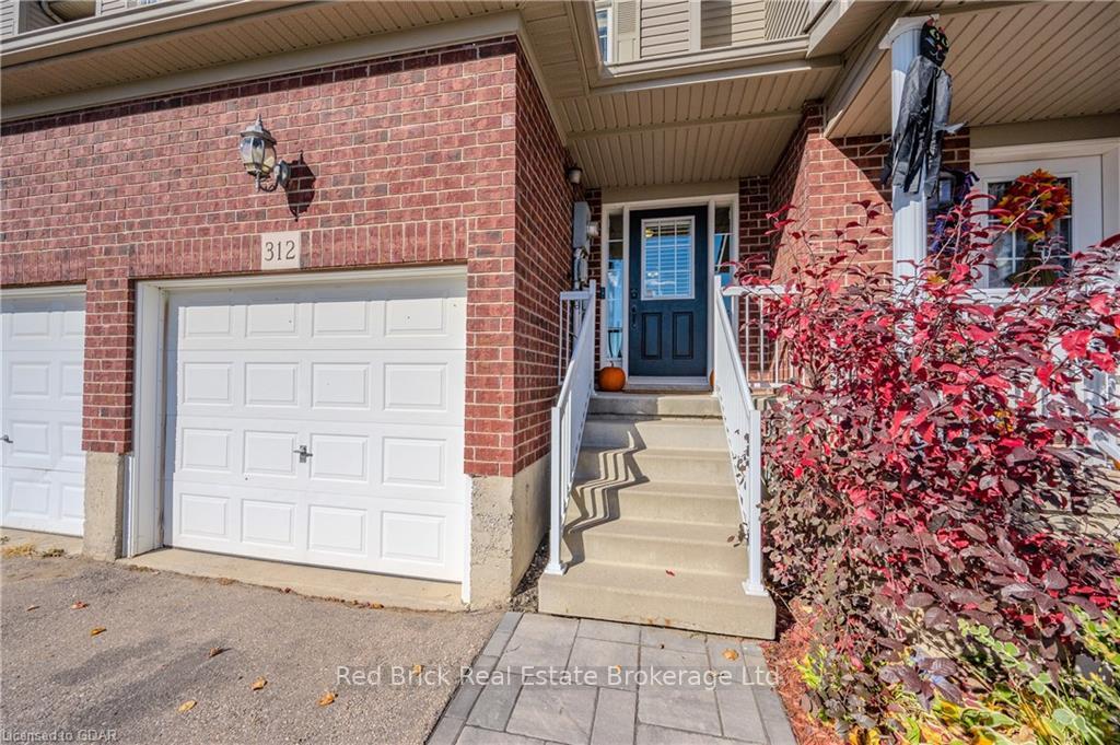 Photo 4 of 312 Parkvale Drive, Kitchener, Huron Park — HOMEH