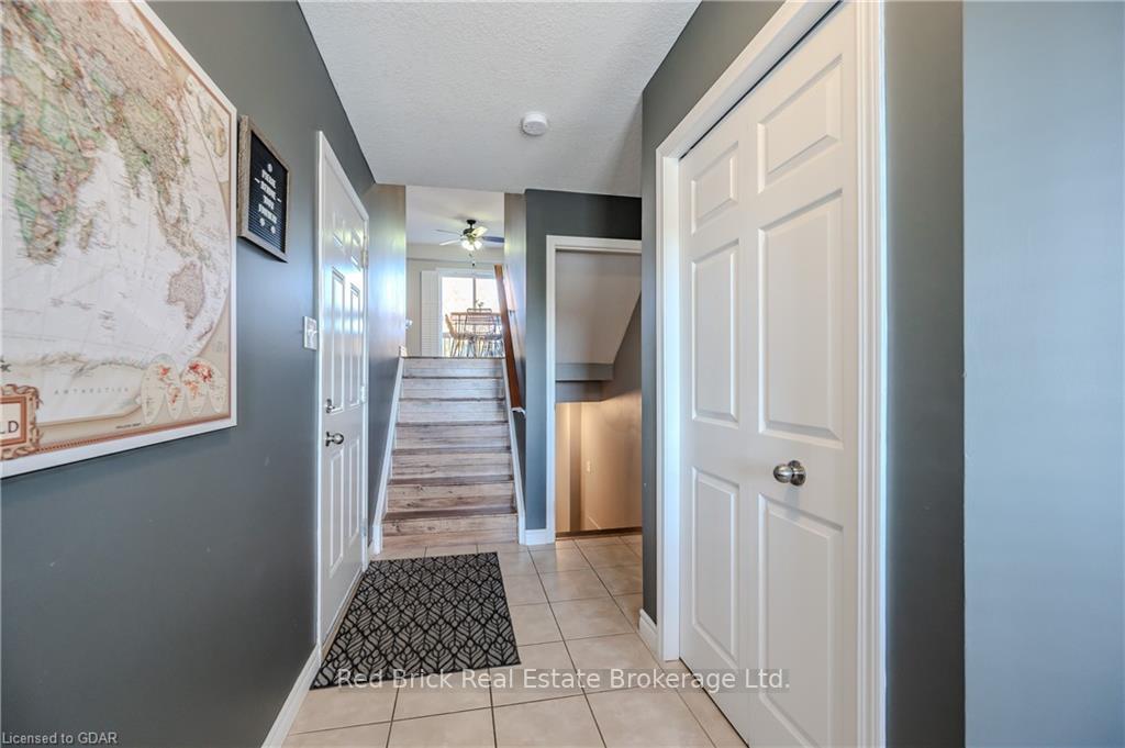 Photo 7 of 312 Parkvale Drive, Kitchener, Huron Park — HOMEH