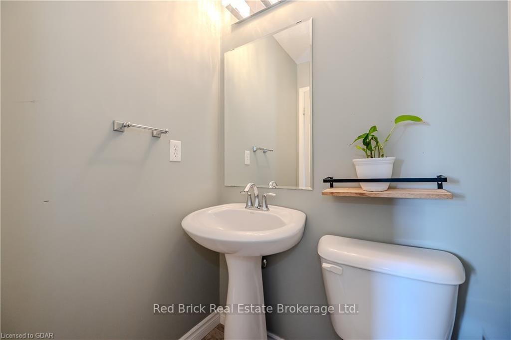 Photo 17 of 312 Parkvale Drive, Kitchener, Huron Park — HOMEH