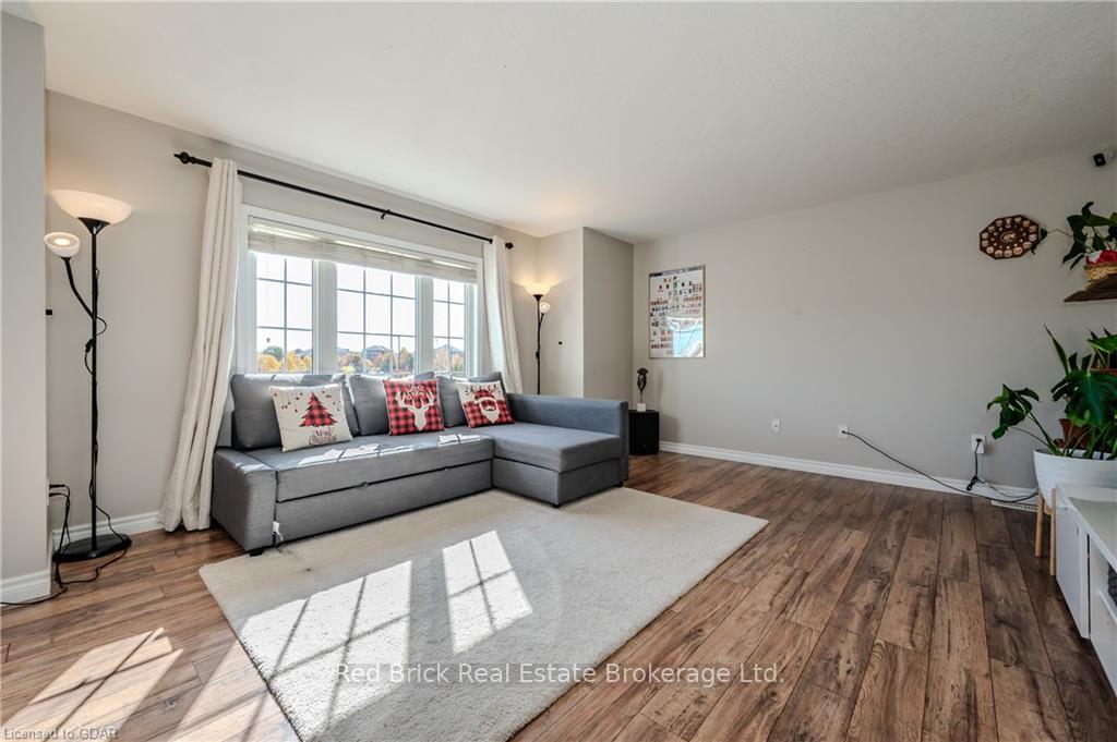 Photo 19 of 312 Parkvale Drive, Kitchener, Huron Park — HOMEH