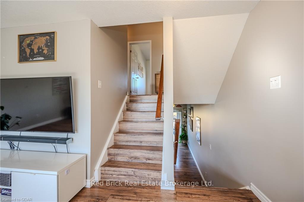 Photo 23 of 312 Parkvale Drive, Kitchener, Huron Park — HOMEH