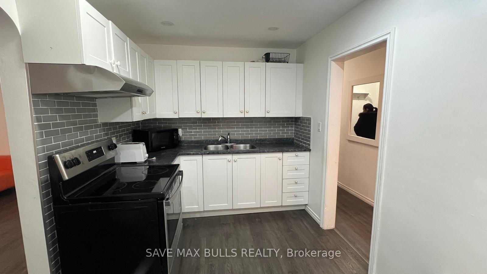Photo 2 of Unit UNIT #3, 3210 Homestead Drive, Hamilton, Mount Hope — HOMEH