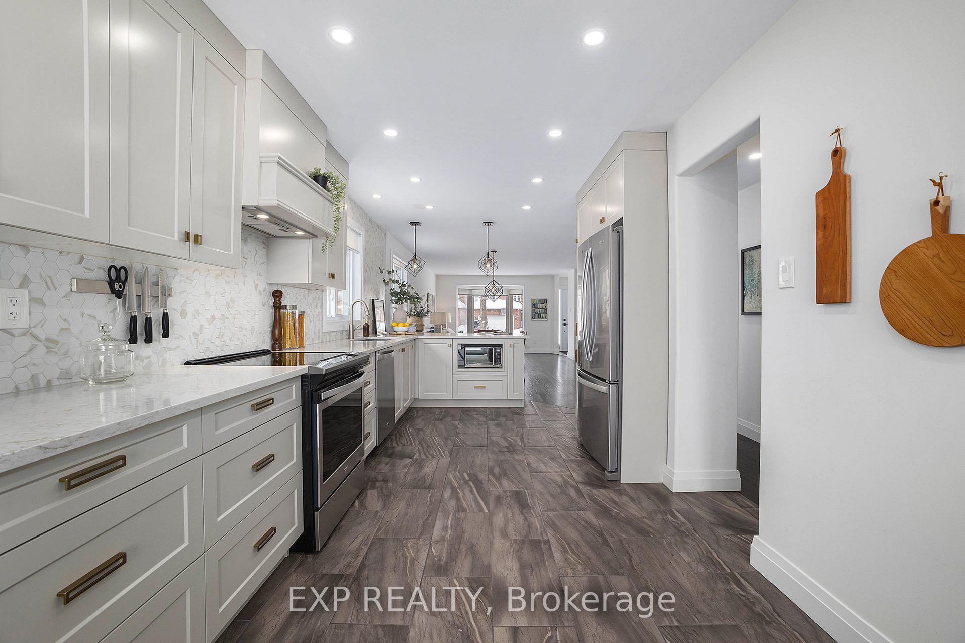 Photo 13 of 72 Newcastle Avenue, Ottawa, Kanata - Morgan's Grant/South March — HOMEH