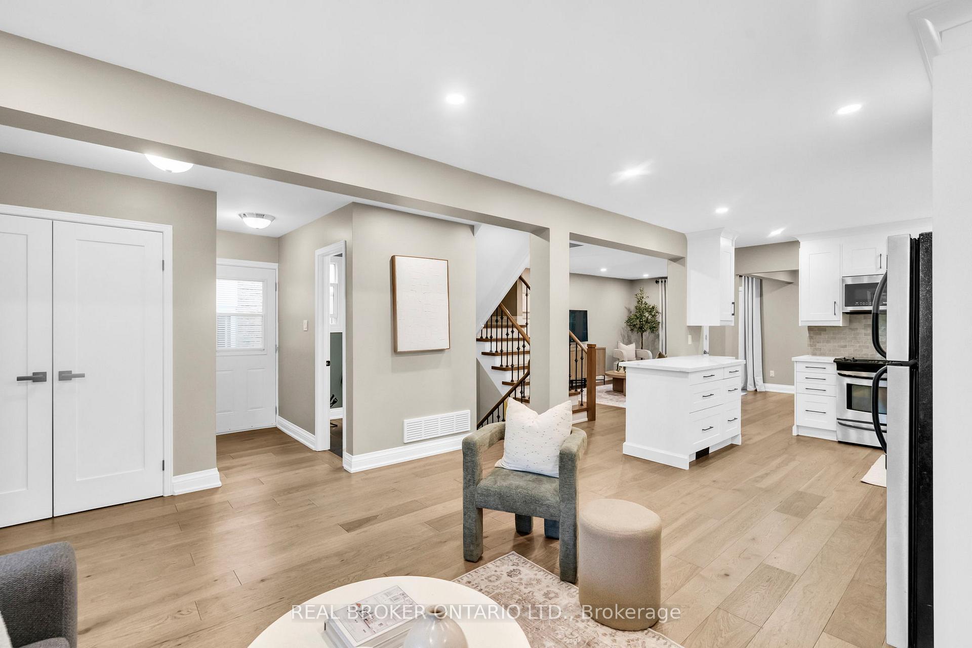 Photo 11 of 782 Laurier Avenue, Milton, Timberlea — HOMEH