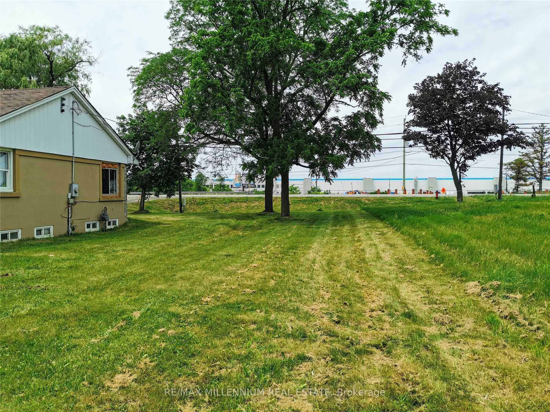 Photo 2 of 2559 Upper James Street, Hamilton, Rural Glanbrook — HOMEH