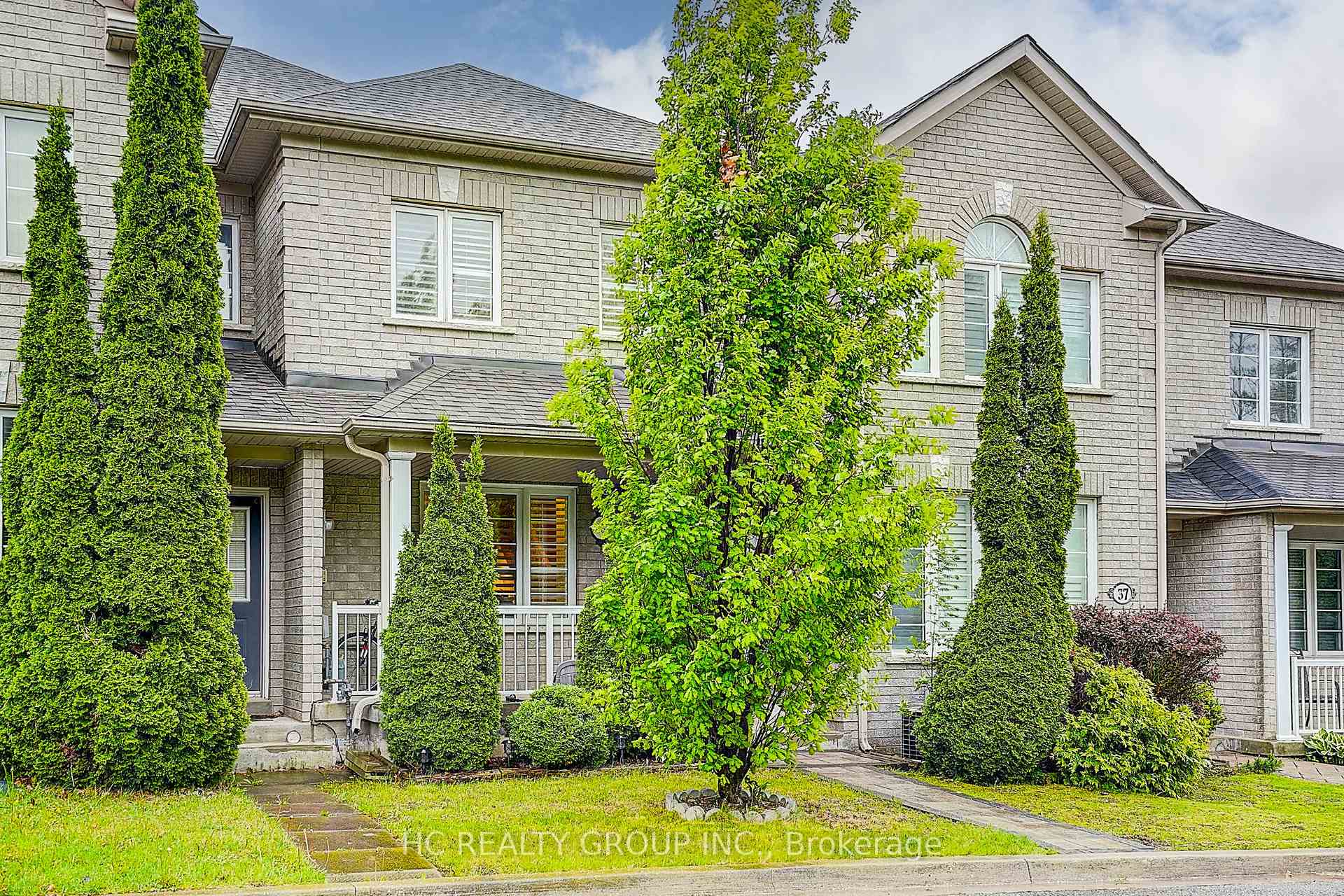 Photo 2 of 35 Olivia Drive, Markham, Berczy — HOMEH