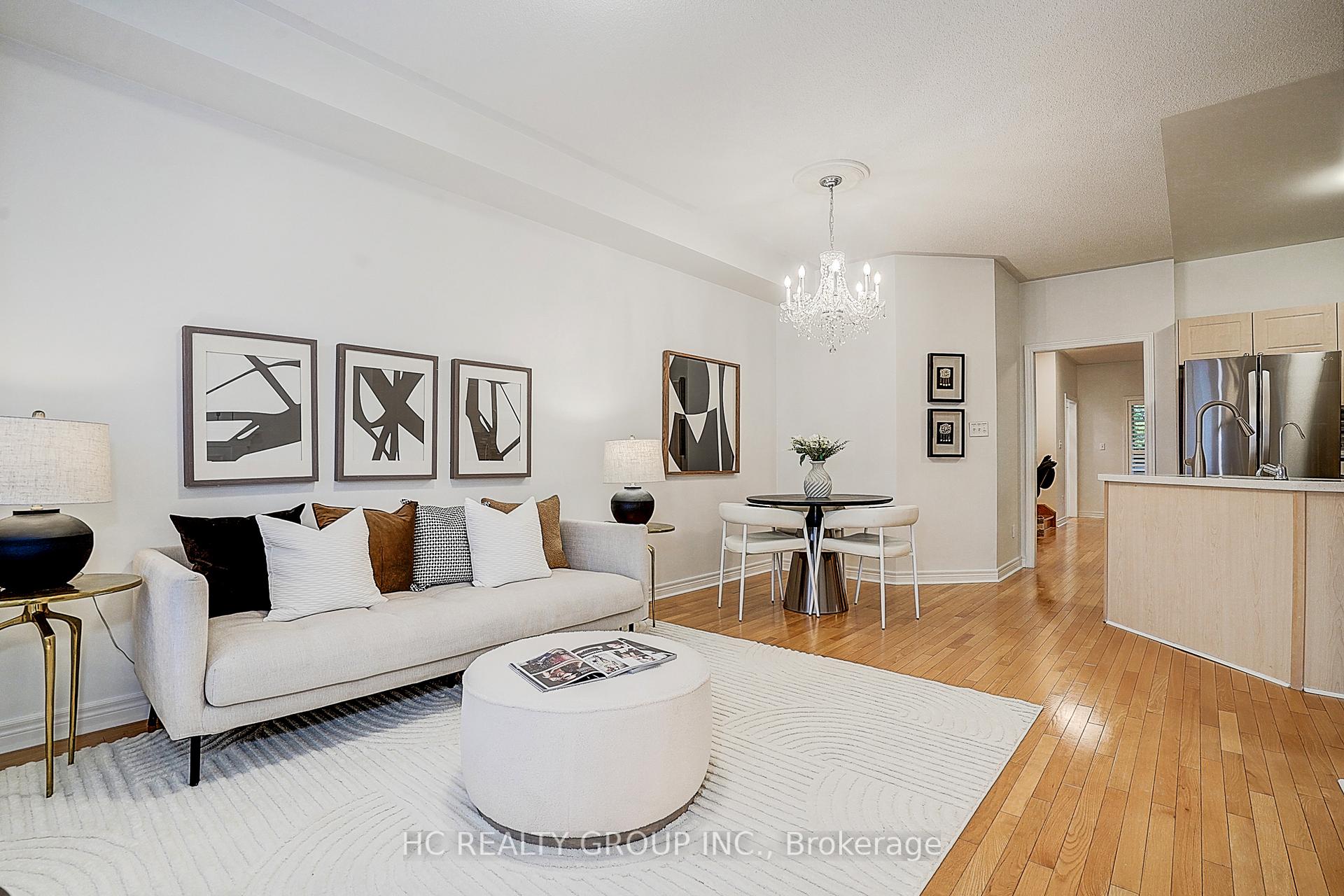 Photo 4 of 35 Olivia Drive, Markham, Berczy — HOMEH