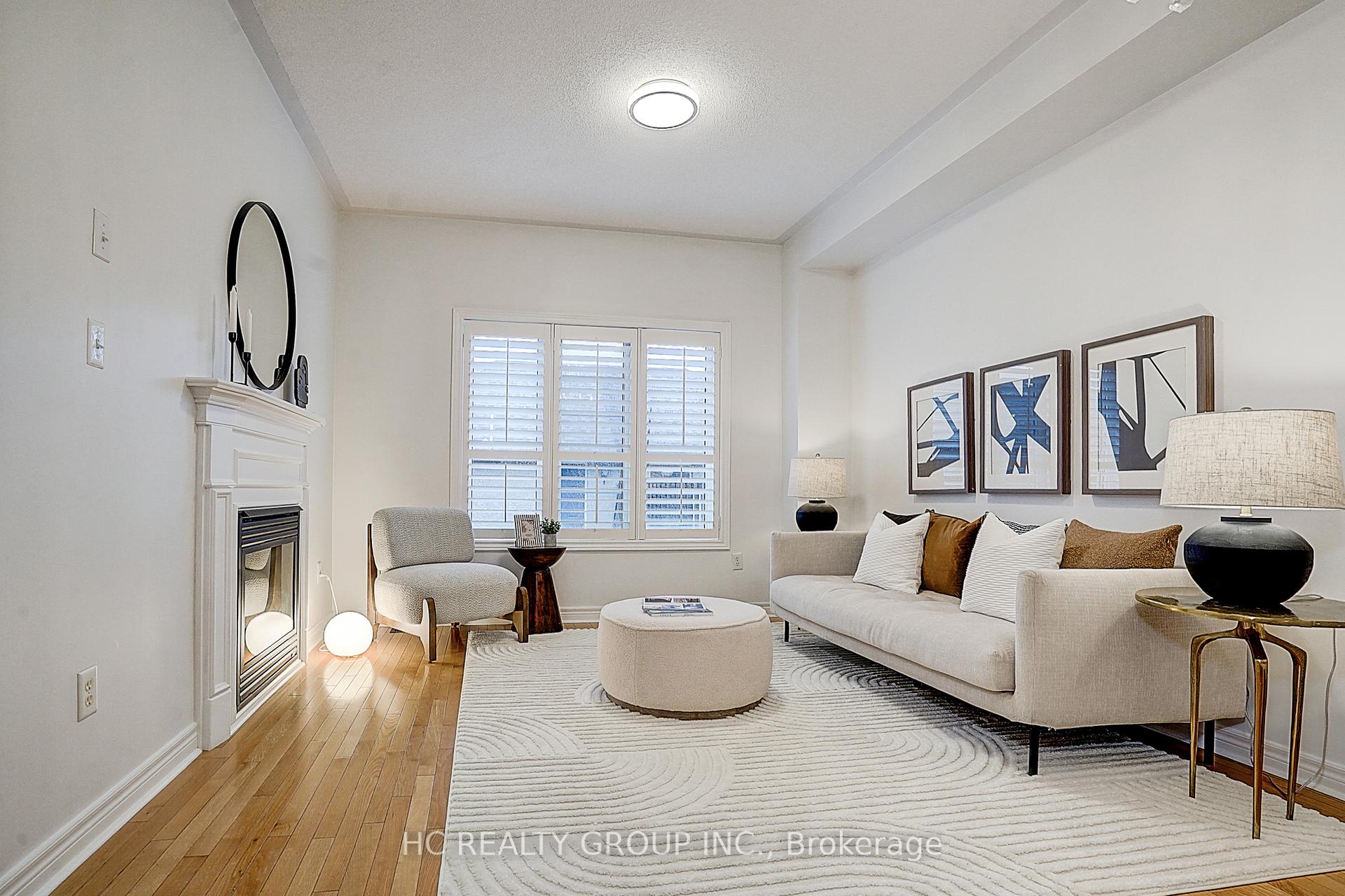 Photo 5 of 35 Olivia Drive, Markham, Berczy — HOMEH