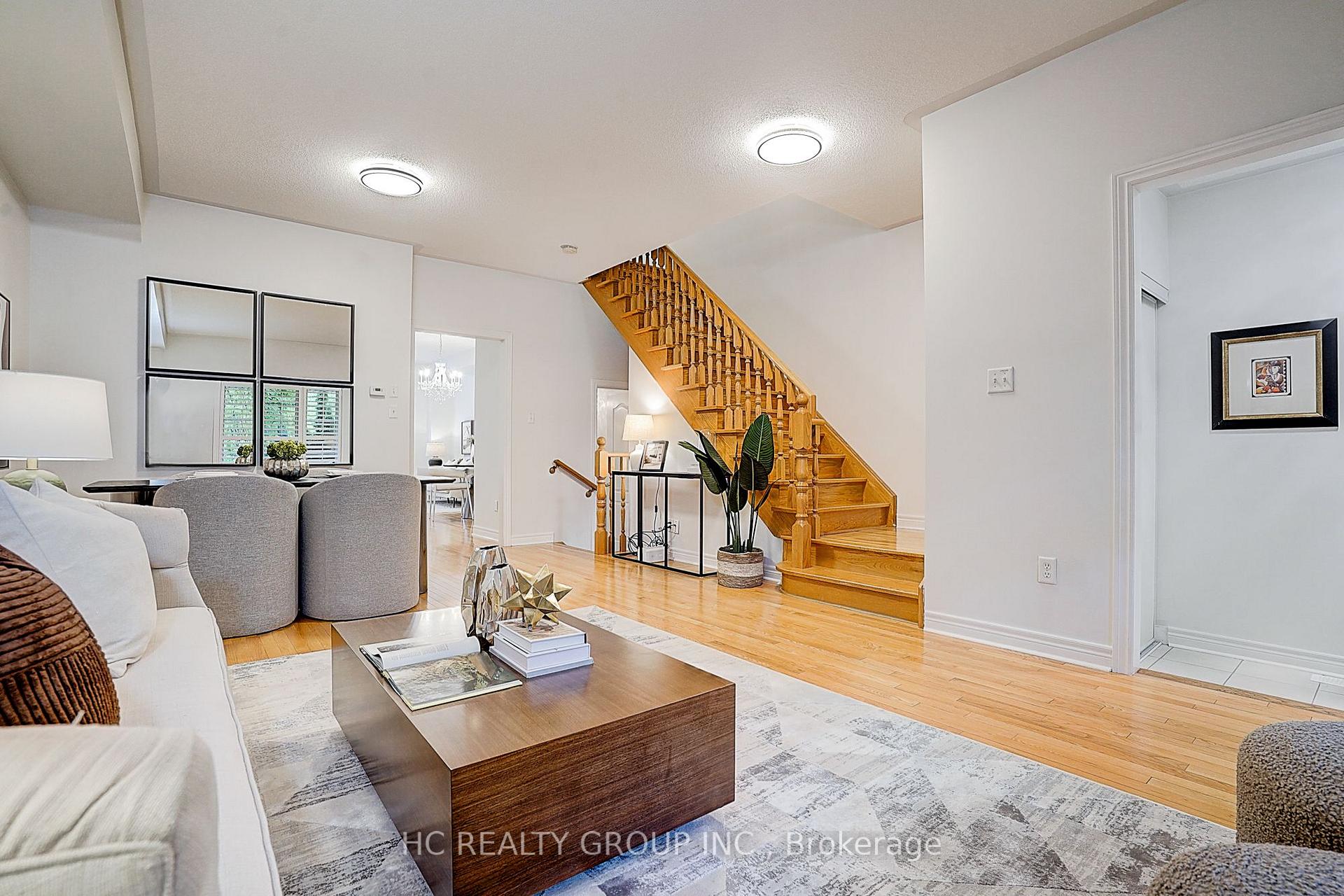 Photo 6 of 35 Olivia Drive, Markham, Berczy — HOMEH