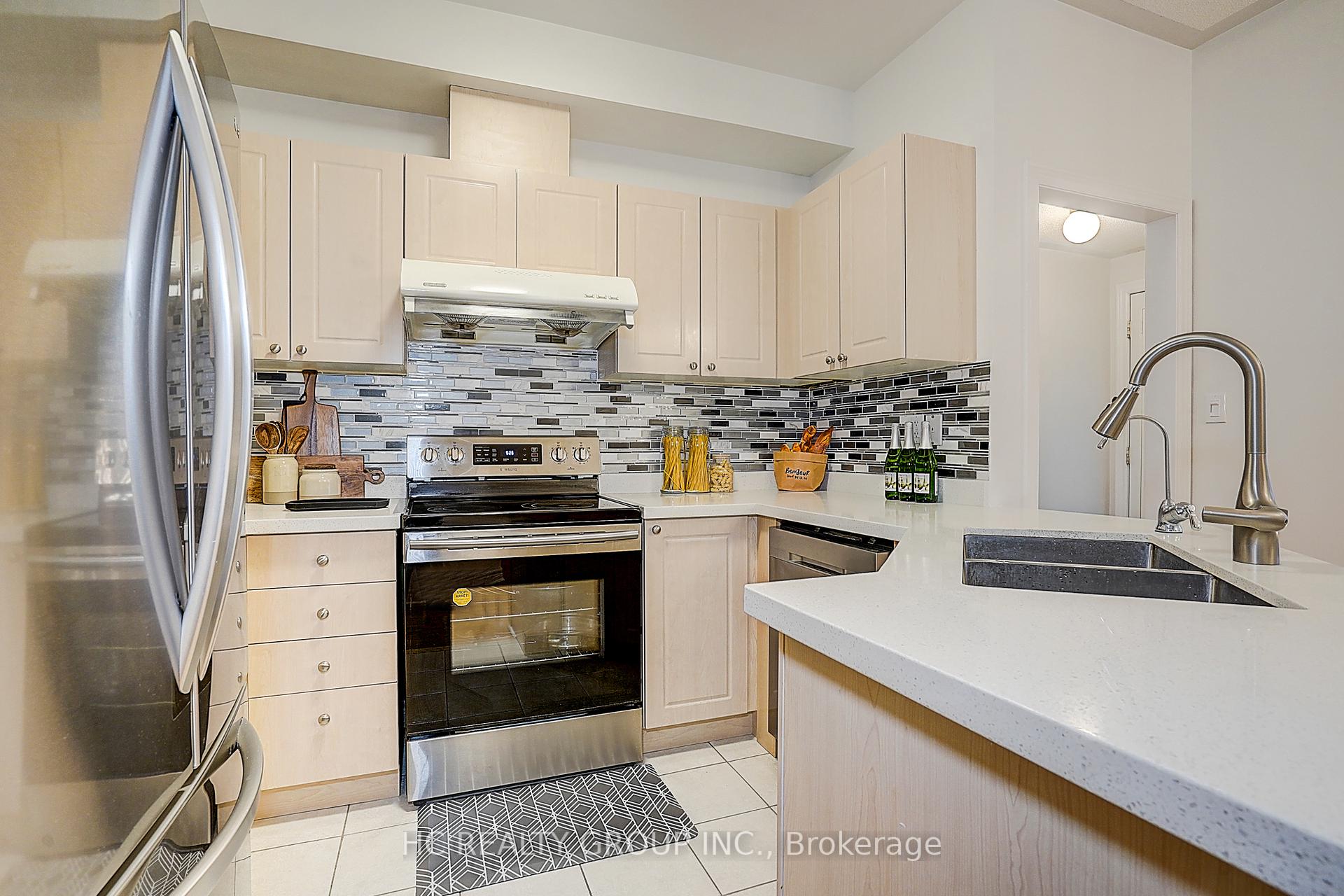 Photo 26 of 35 Olivia Drive, Markham, Berczy — HOMEH