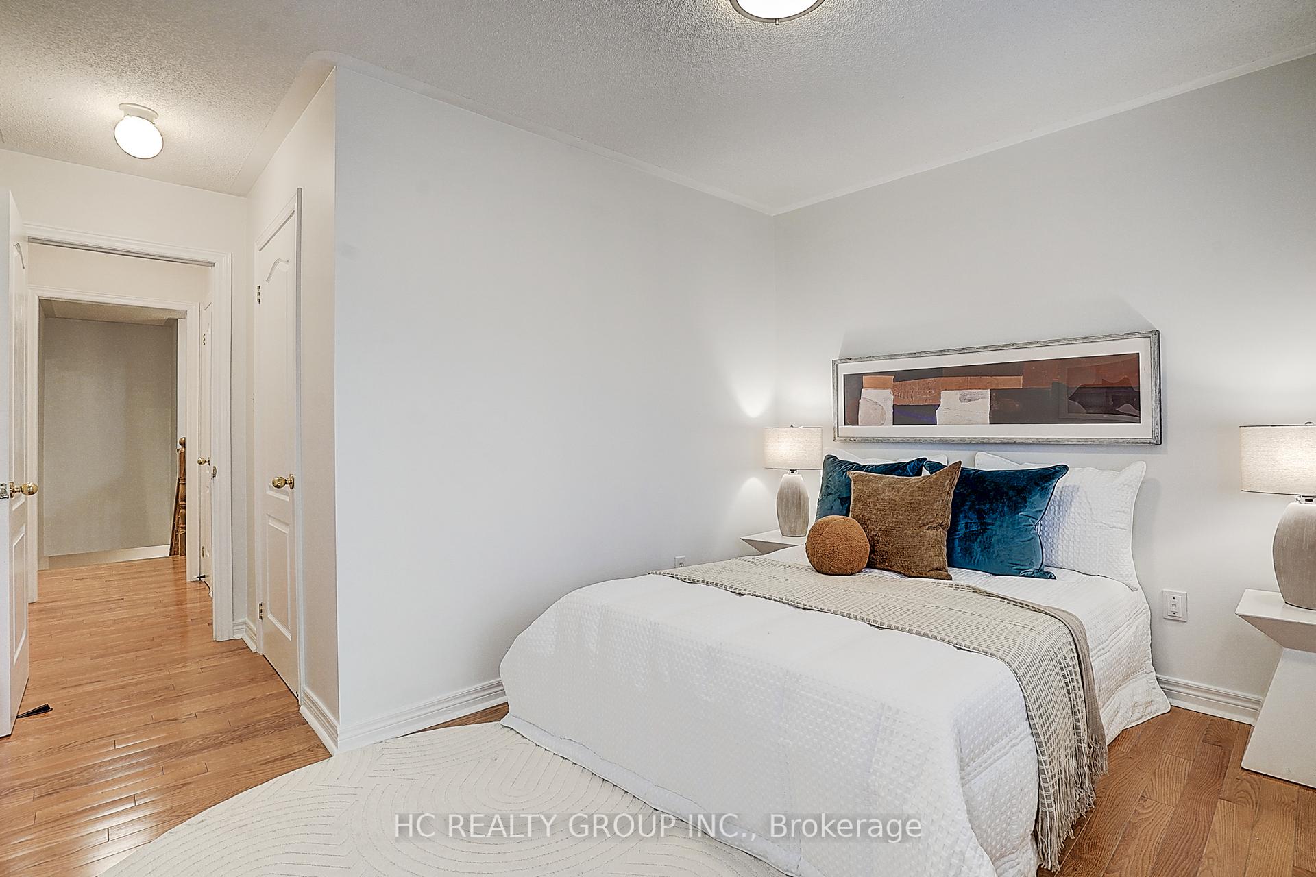 Photo 34 of 35 Olivia Drive, Markham, Berczy — HOMEH