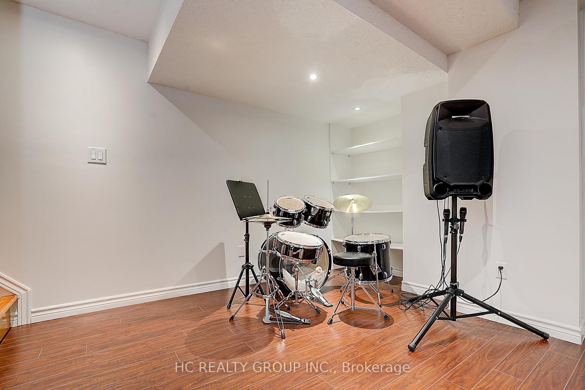 Photo 41 of 35 Olivia Drive, Markham, Berczy — HOMEH