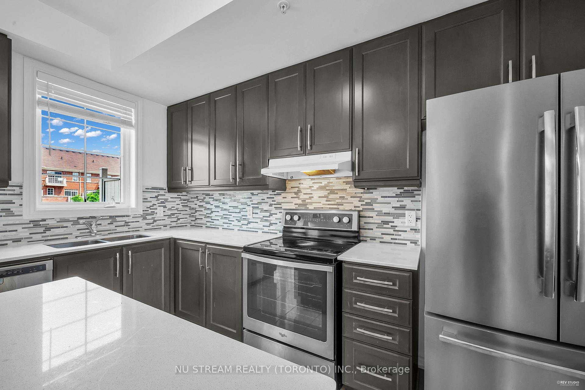 Photo 5 of Unit 2&3/F, 24 Cathedral High Street, Markham, Cathedraltown — HOMEH