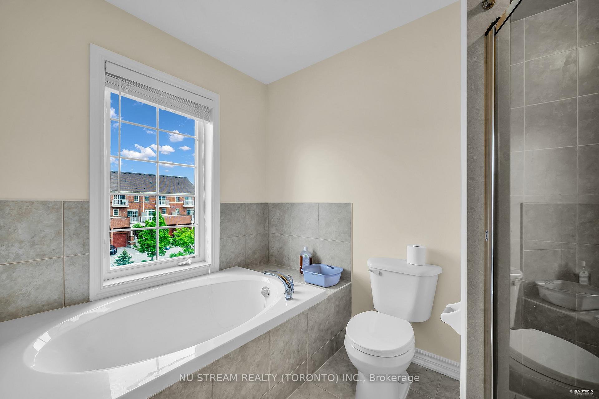 Photo 12 of Unit 2&3/F, 24 Cathedral High Street, Markham, Cathedraltown — HOMEH