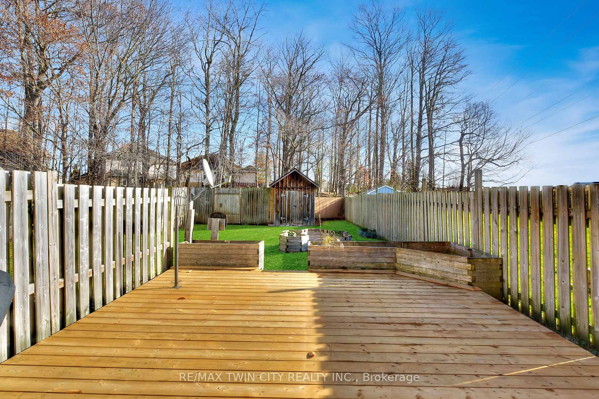 Photo 32 of 198 Snowdrop Crescent, Kitchener, Larentian West — HOMEH