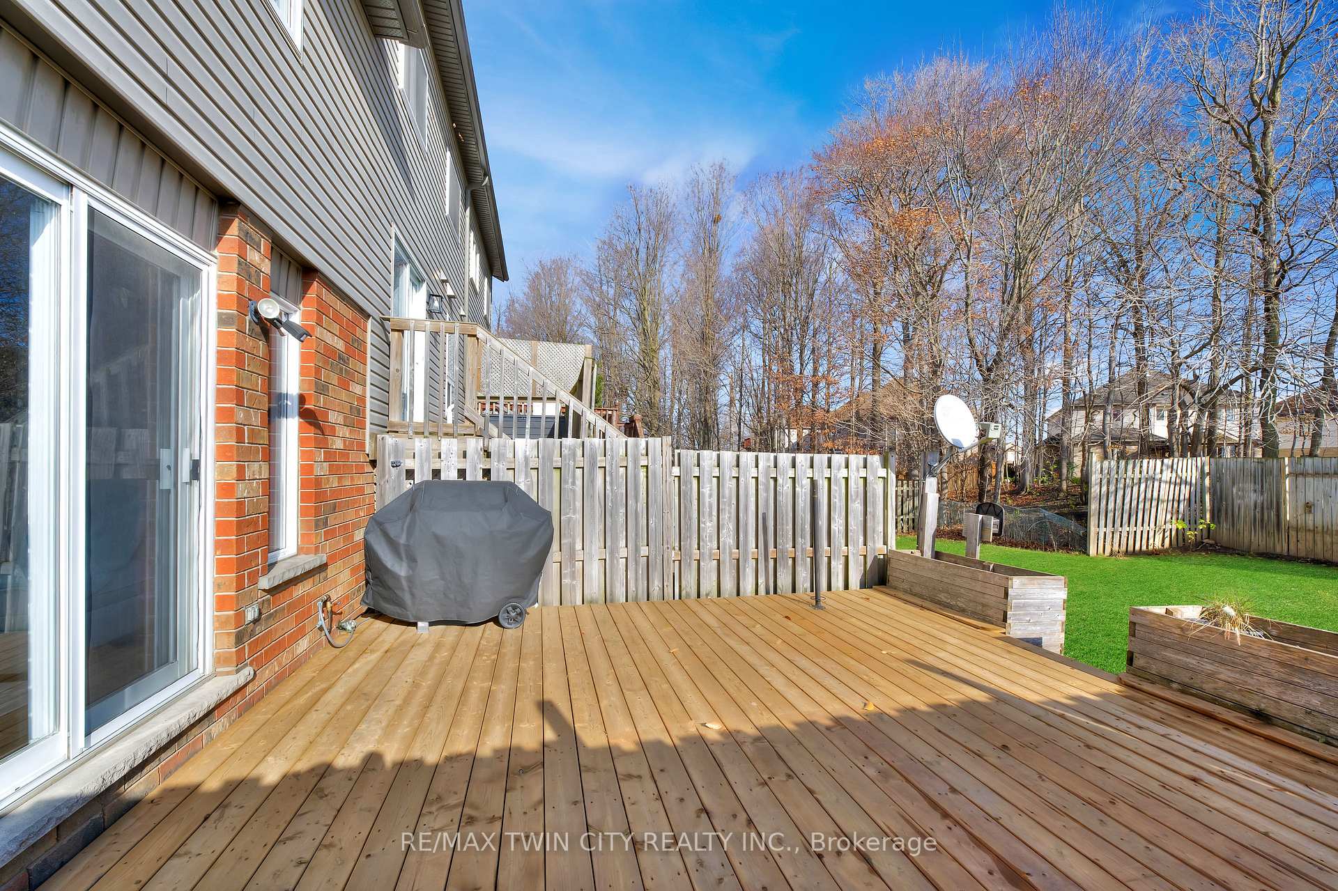 Photo 33 of 198 Snowdrop Crescent, Kitchener, Larentian West — HOMEH