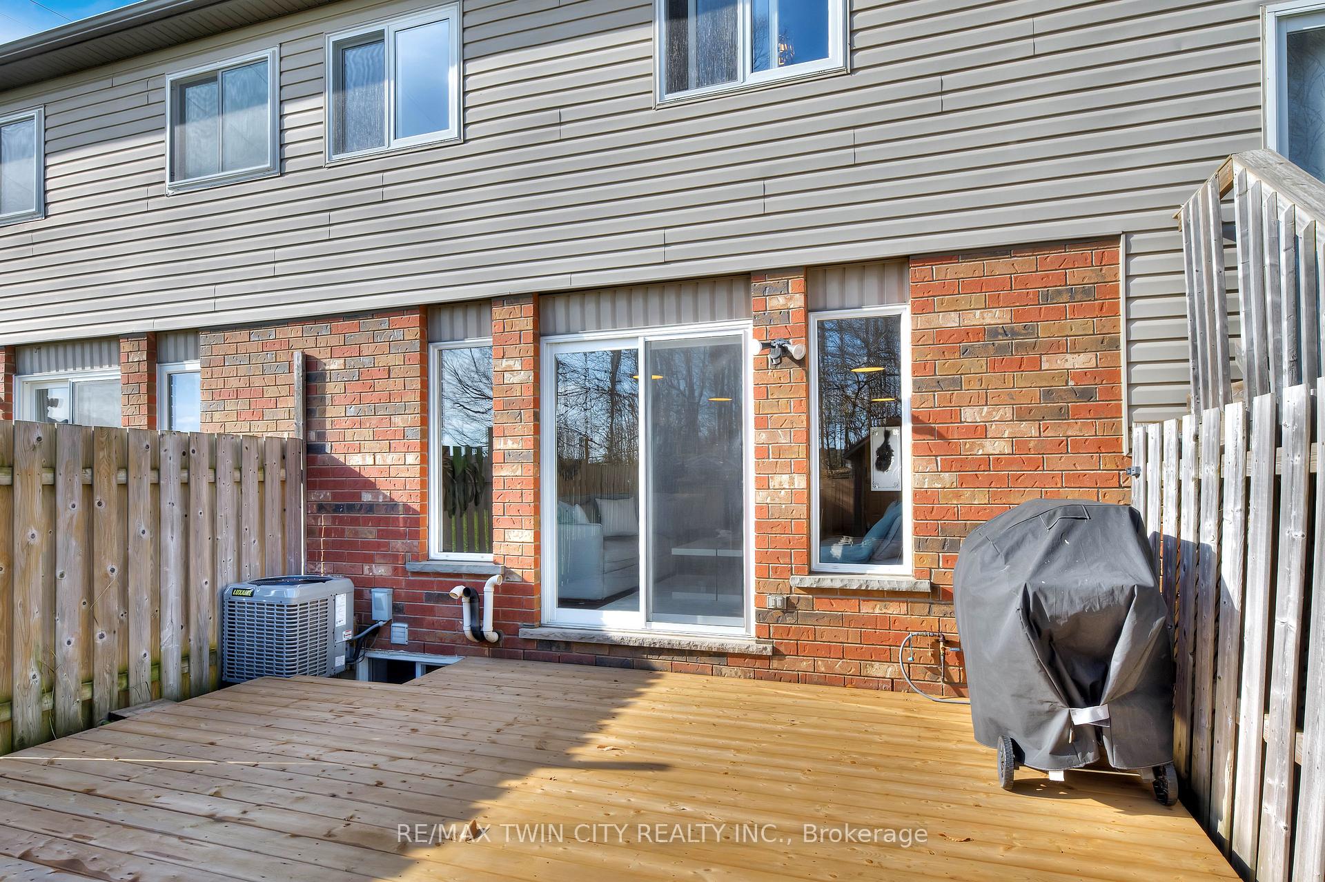 Photo 34 of 198 Snowdrop Crescent, Kitchener, Larentian West — HOMEH