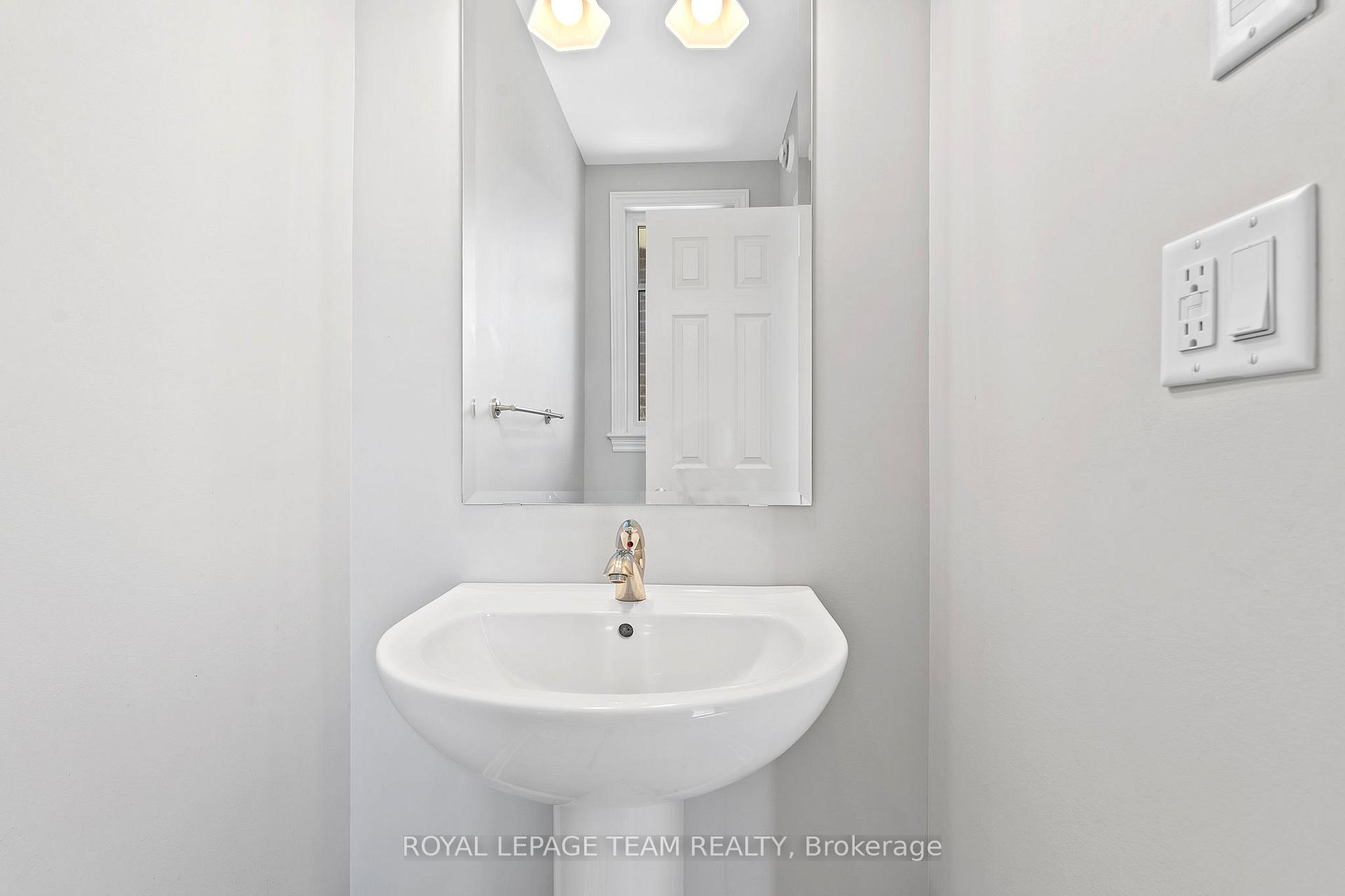 Photo 4 of 1683 Tenley Drive, Kingston, City Northwest — HOMEH